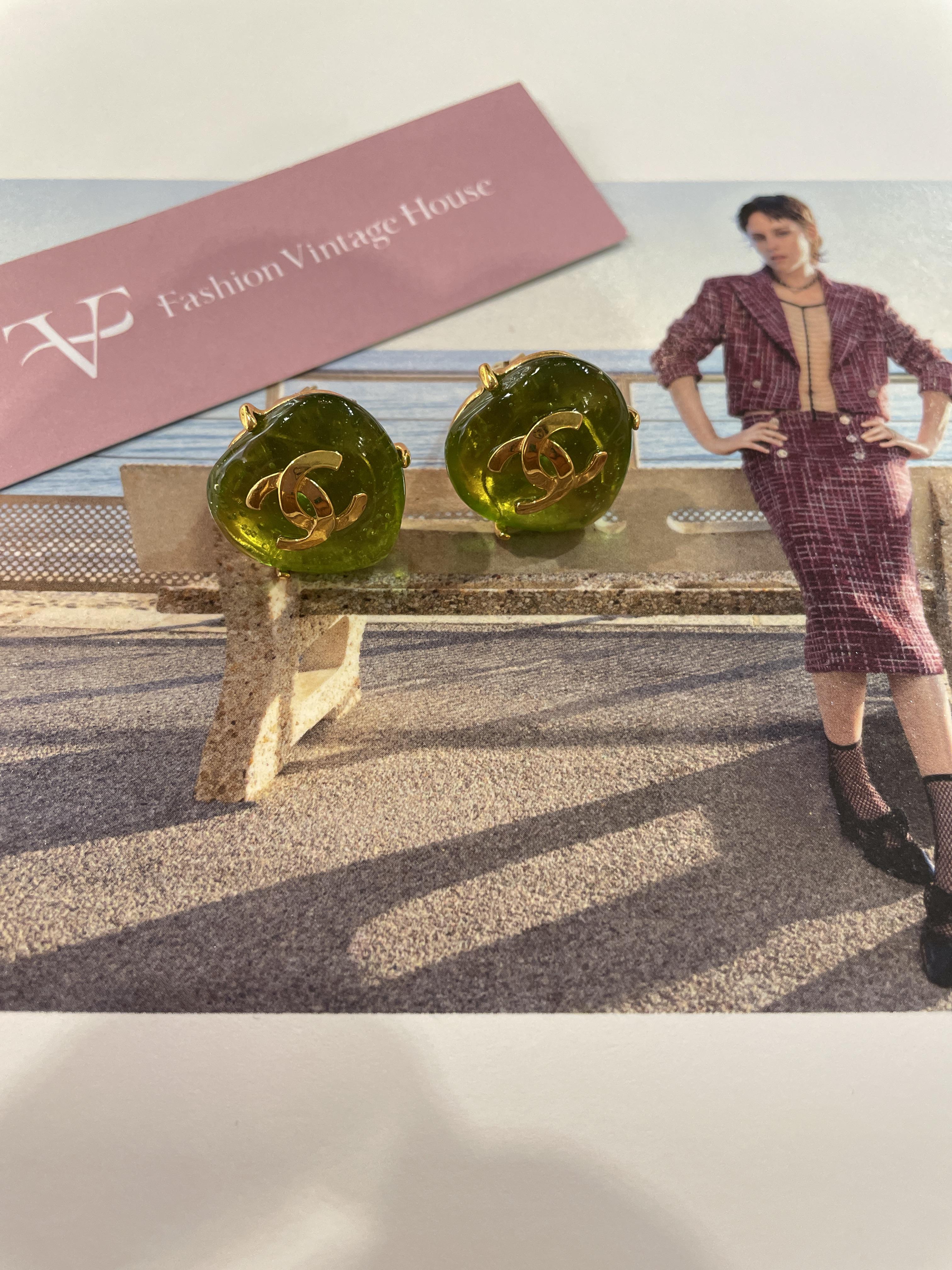 Chanel綠琉璃愛心耳夾