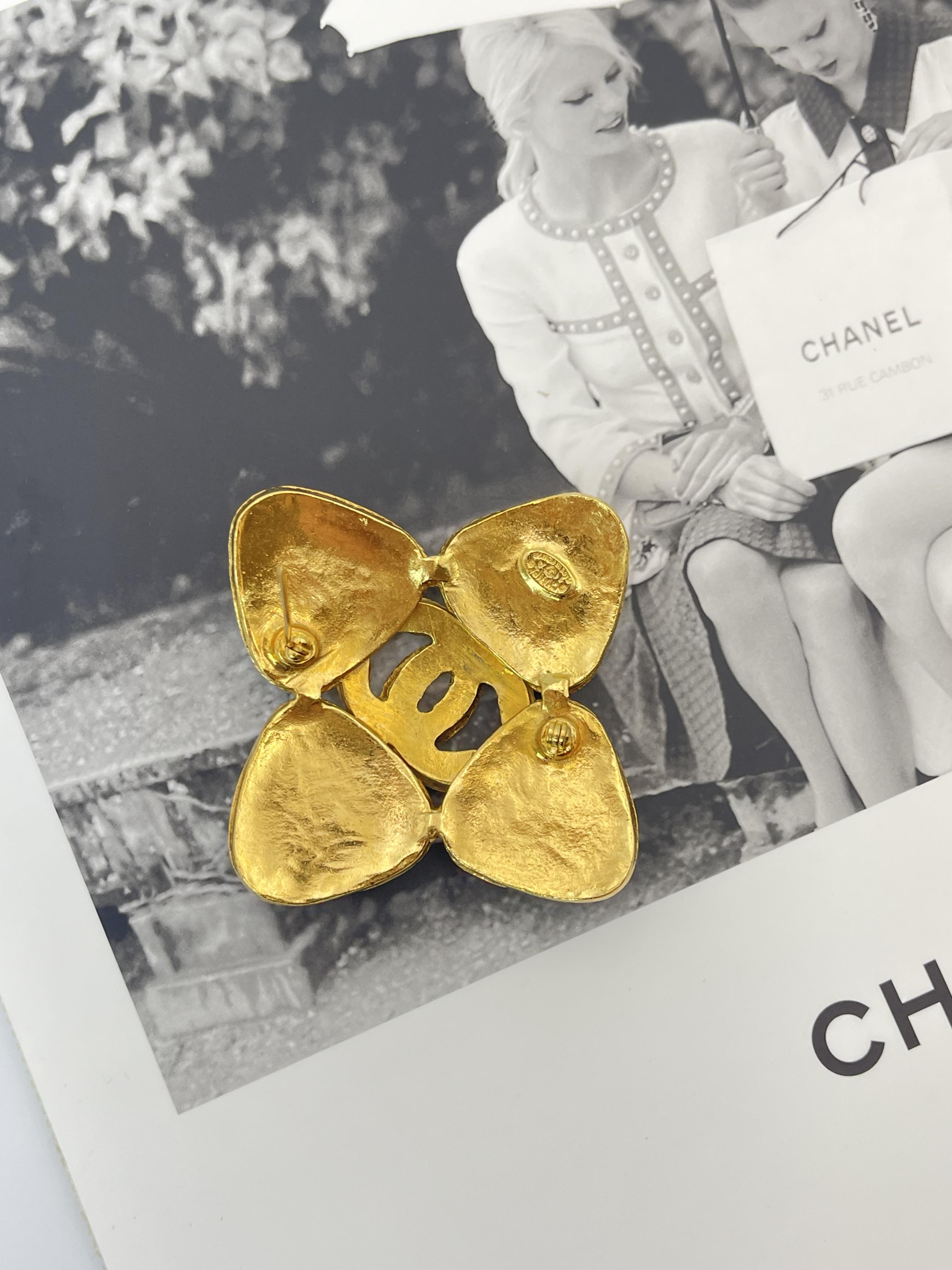 Chanel琉璃葡萄藤胸針