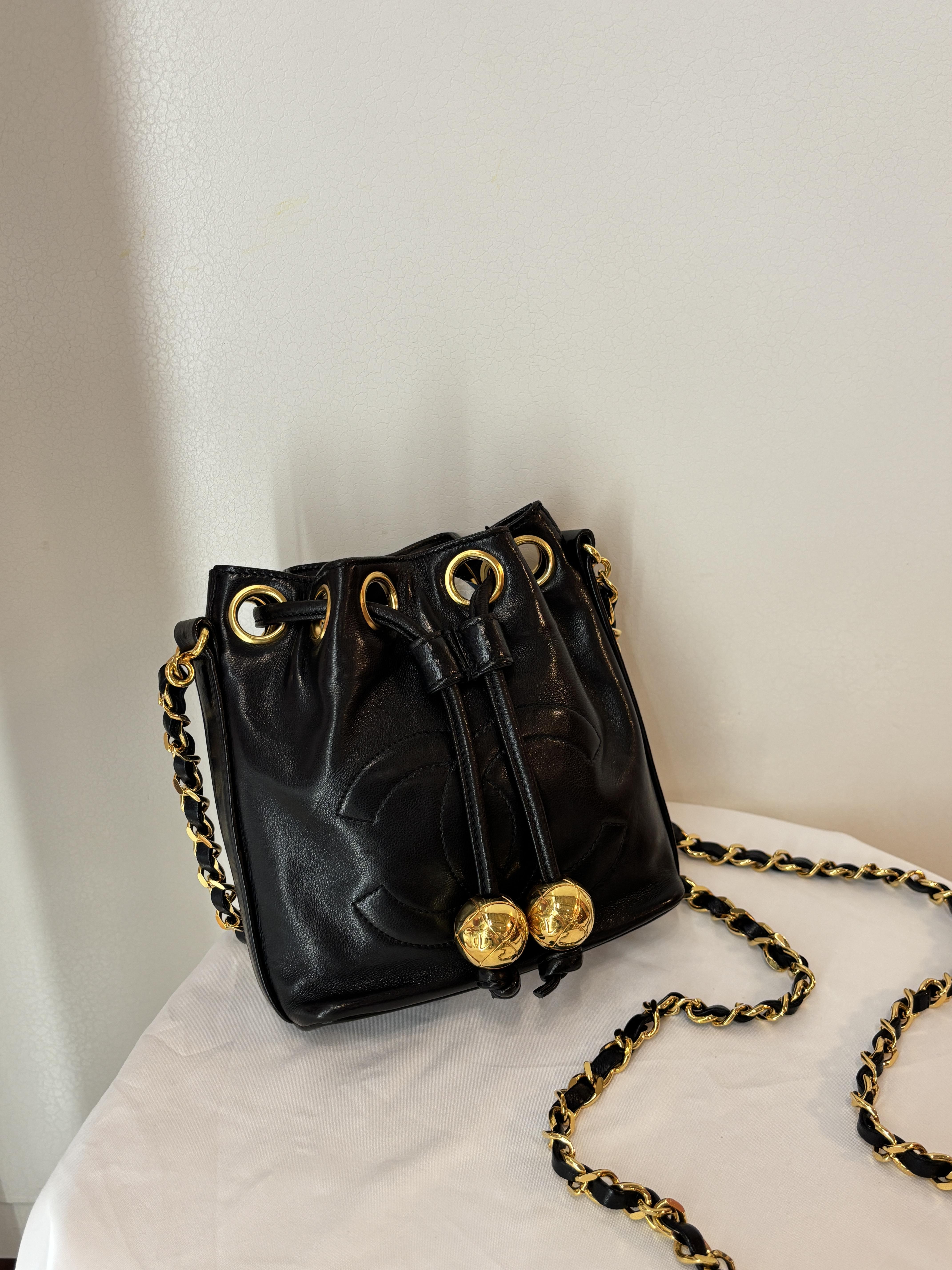 Ba1129 Chanel 迷你金球水桶包