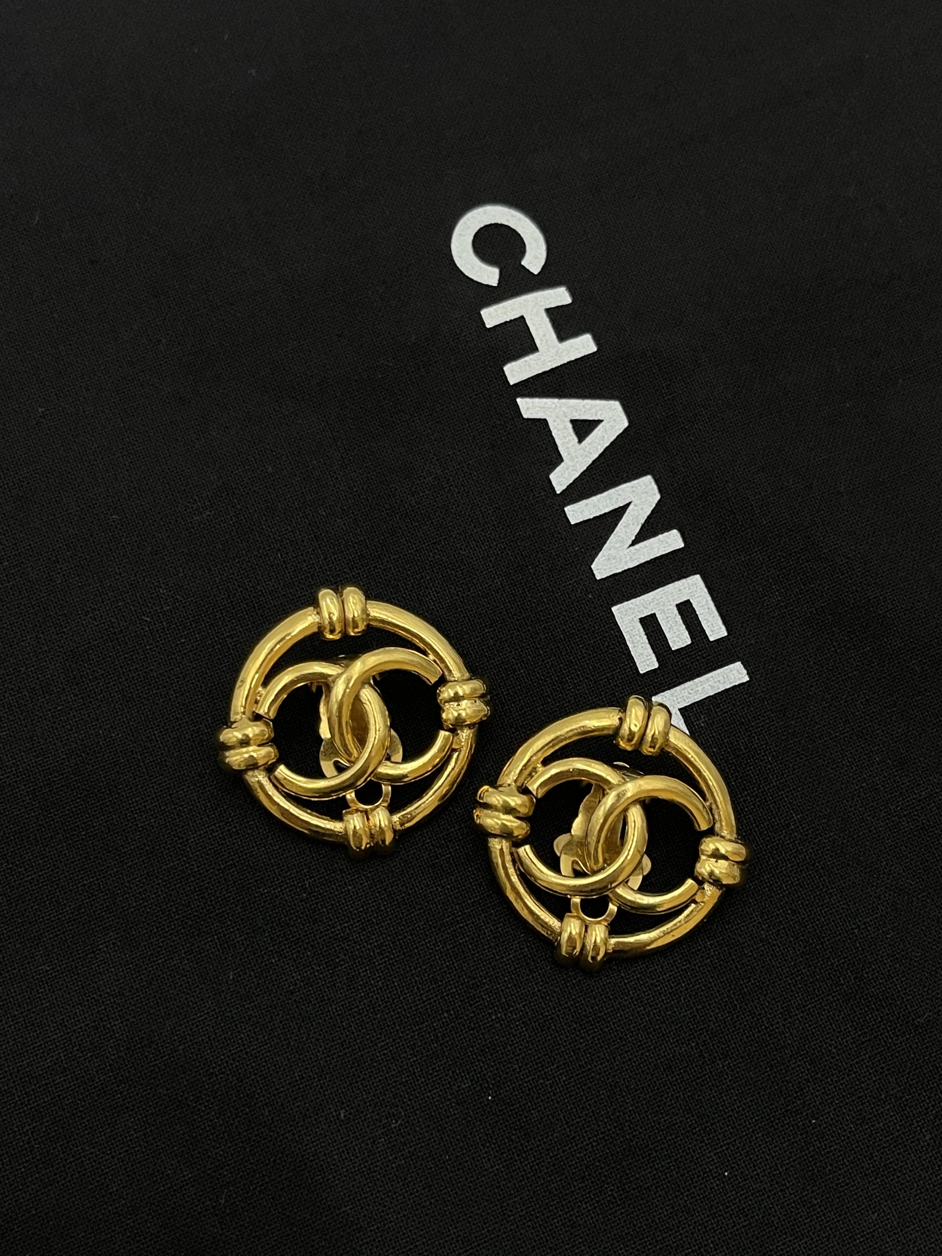 Chanel雙C圈圈耳夾