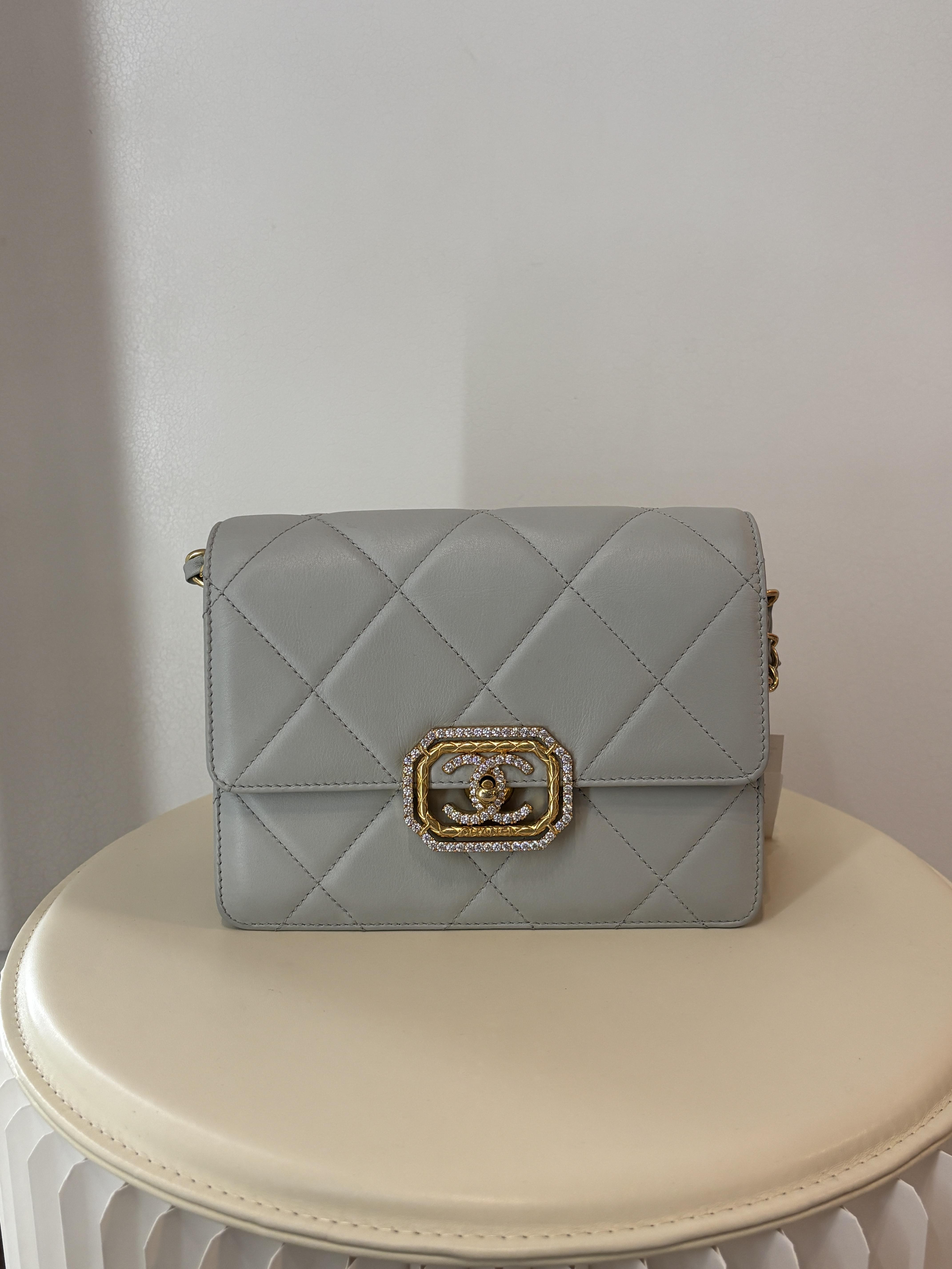 Chanel方鑽釦風琴包