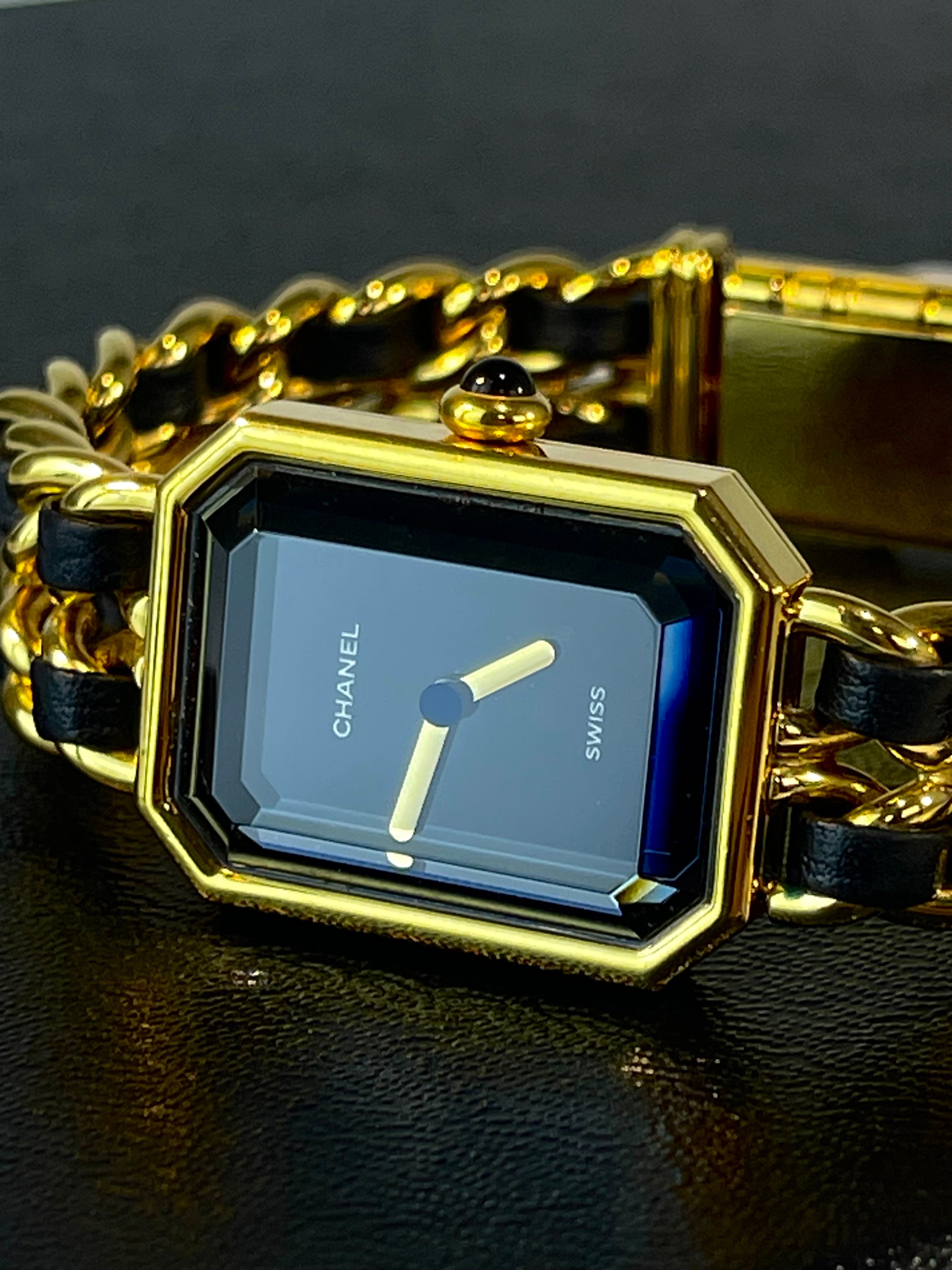 Chanel黑金首映錶