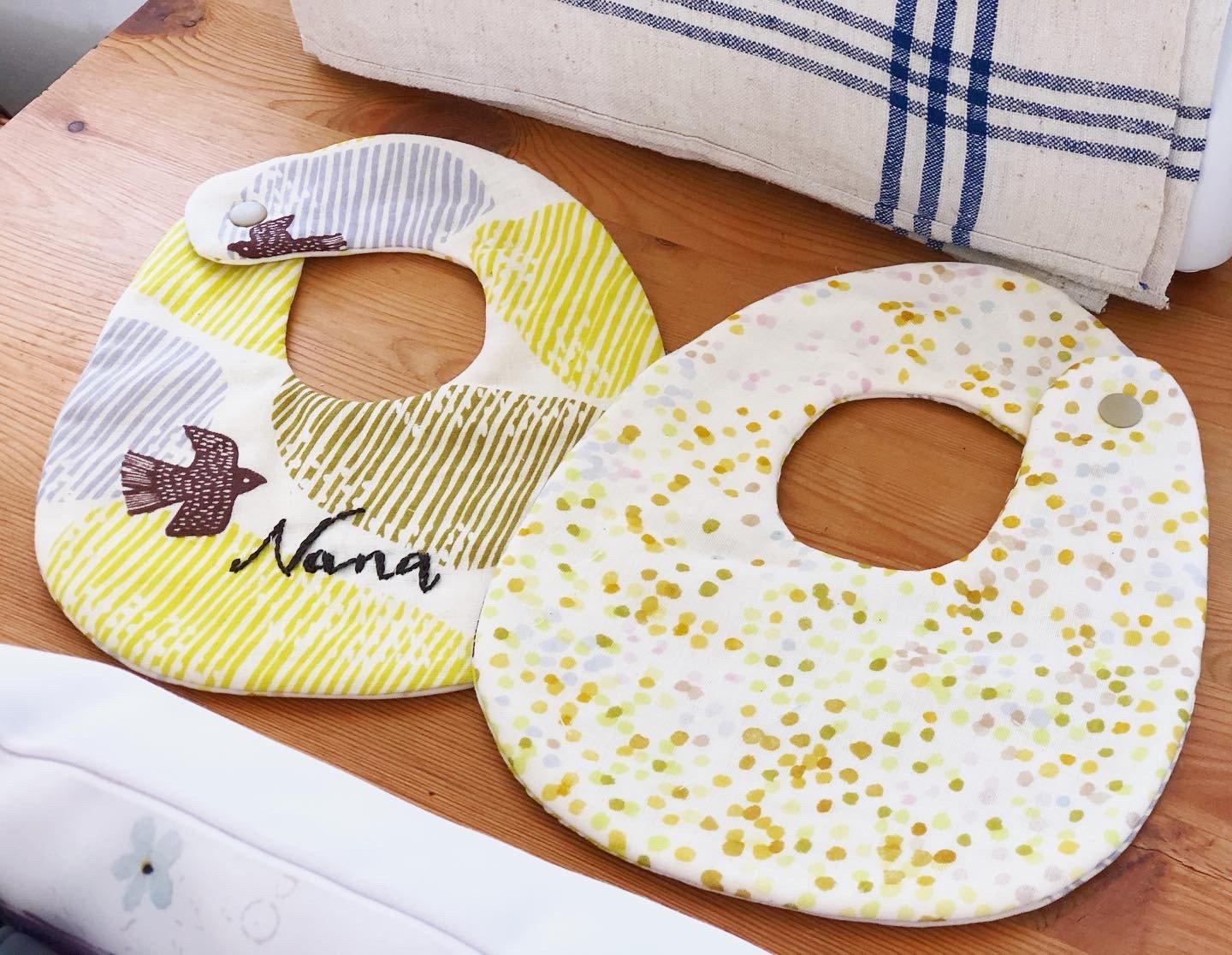 寶貝圍兜兜｜Ariselin Design 客製化布品｜