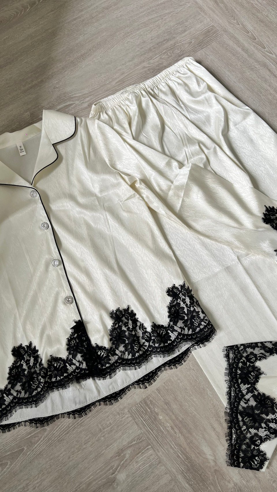 老錢風微皺光澤睡衣