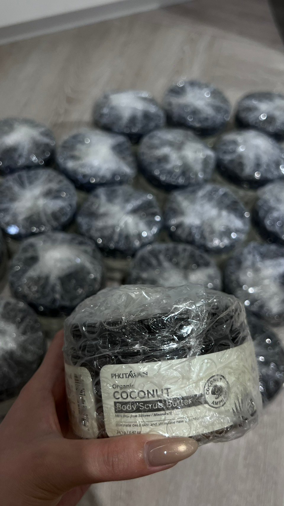 R103  椰子油磨砂膏