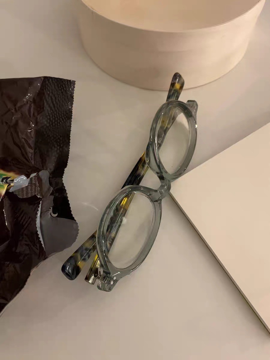 好好看的通透感防藍光眼鏡