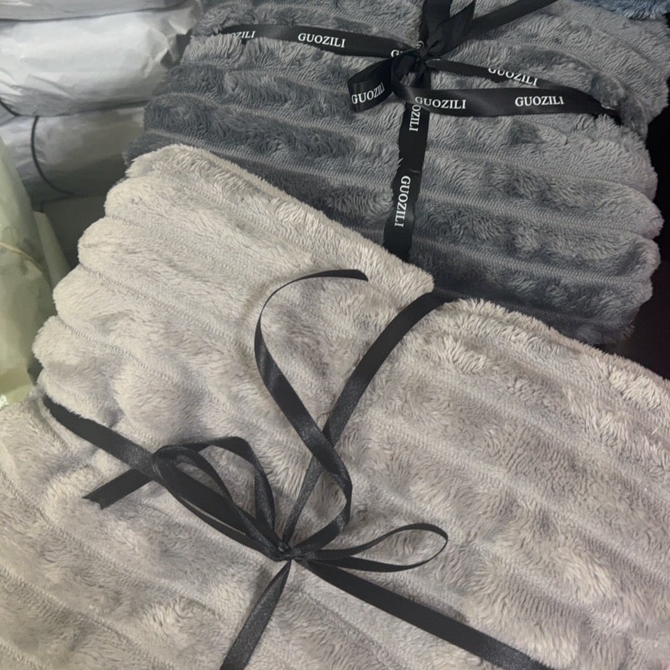 GD同款毛毯🩶(含包裝)