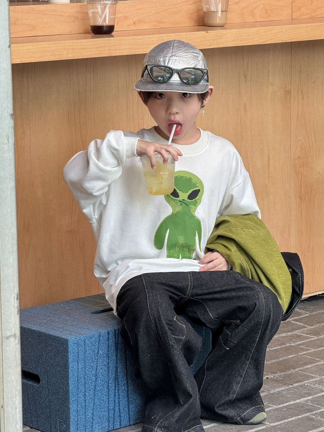 秋季外星人印花上衣