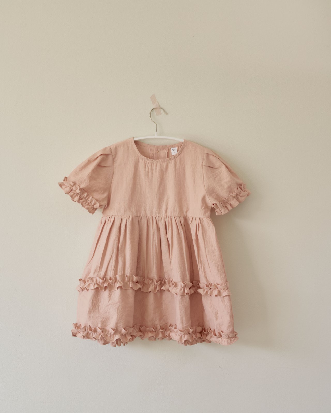 032720粉造型連身裙