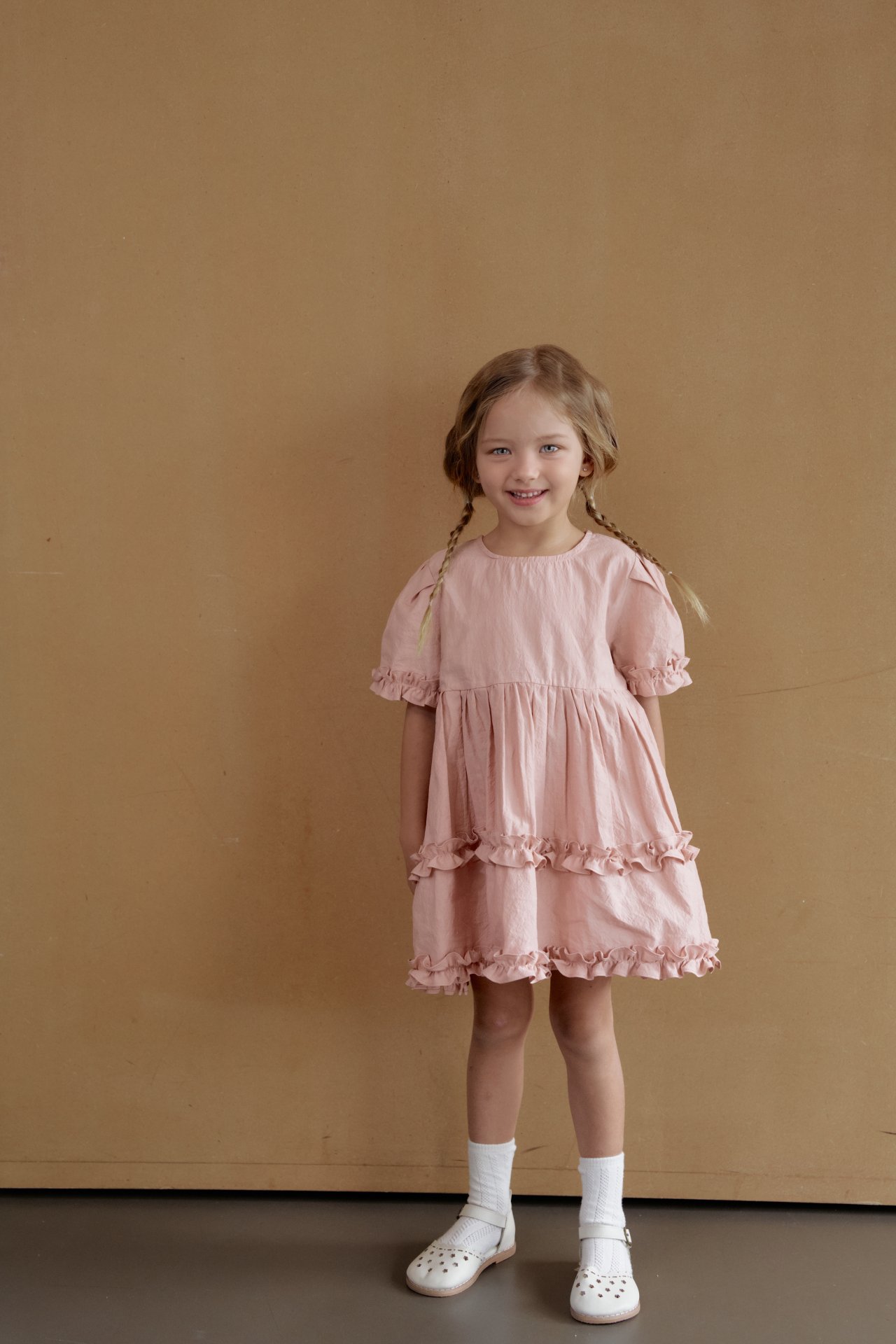 032720粉造型連身裙