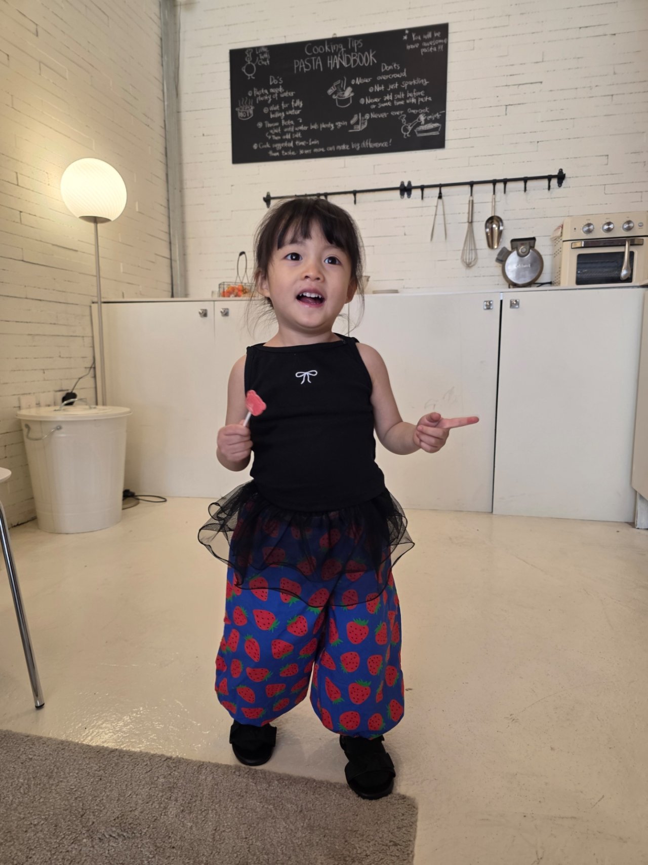 032624浪漫細肩背心(兩色)