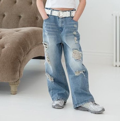 032506破破牛仔褲