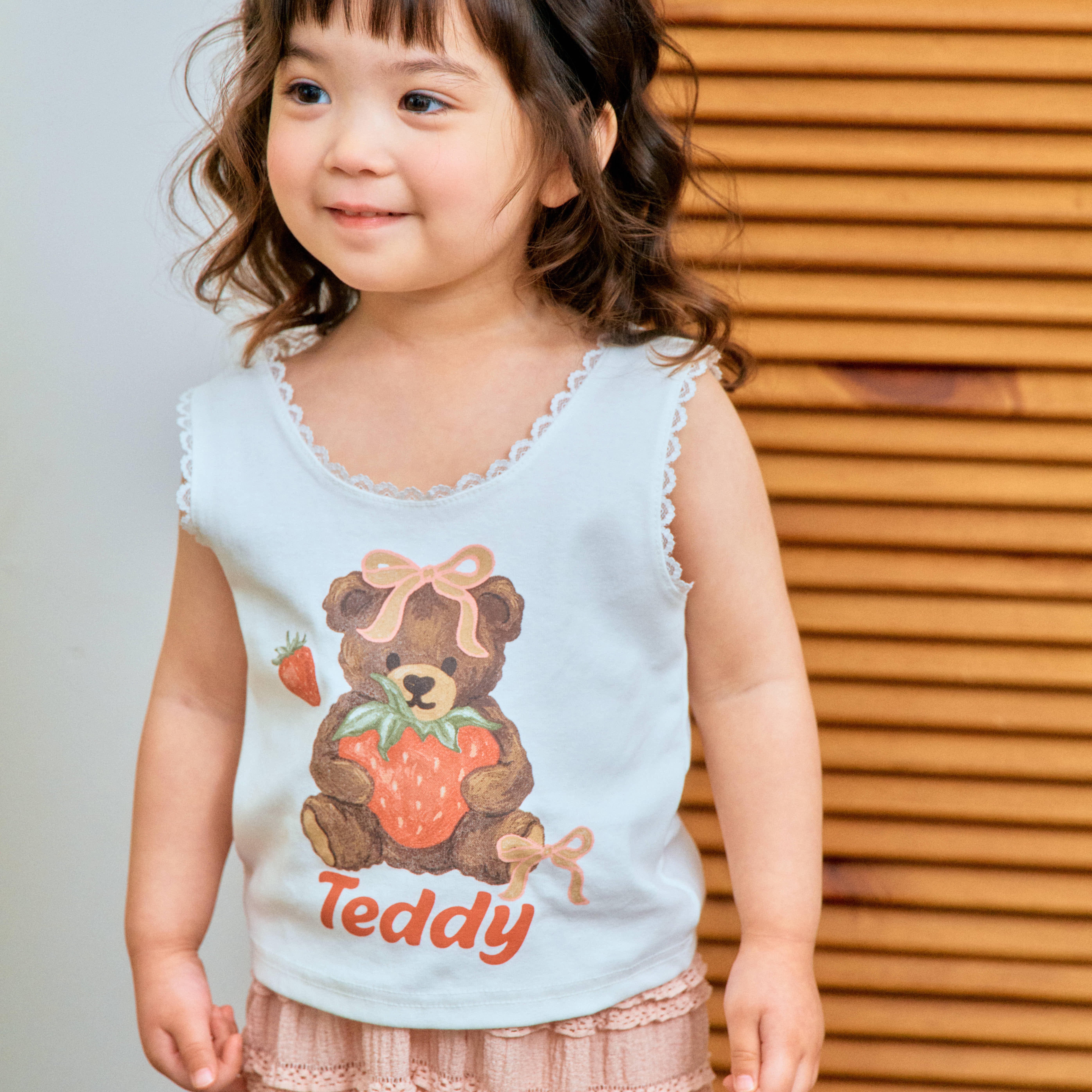 031705草莓熊背心(兩色)