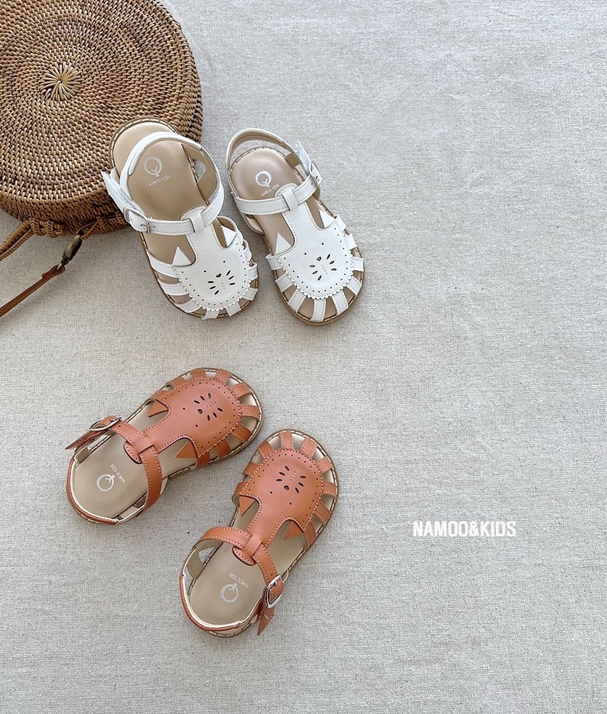 042402簍空涼鞋(兩色)