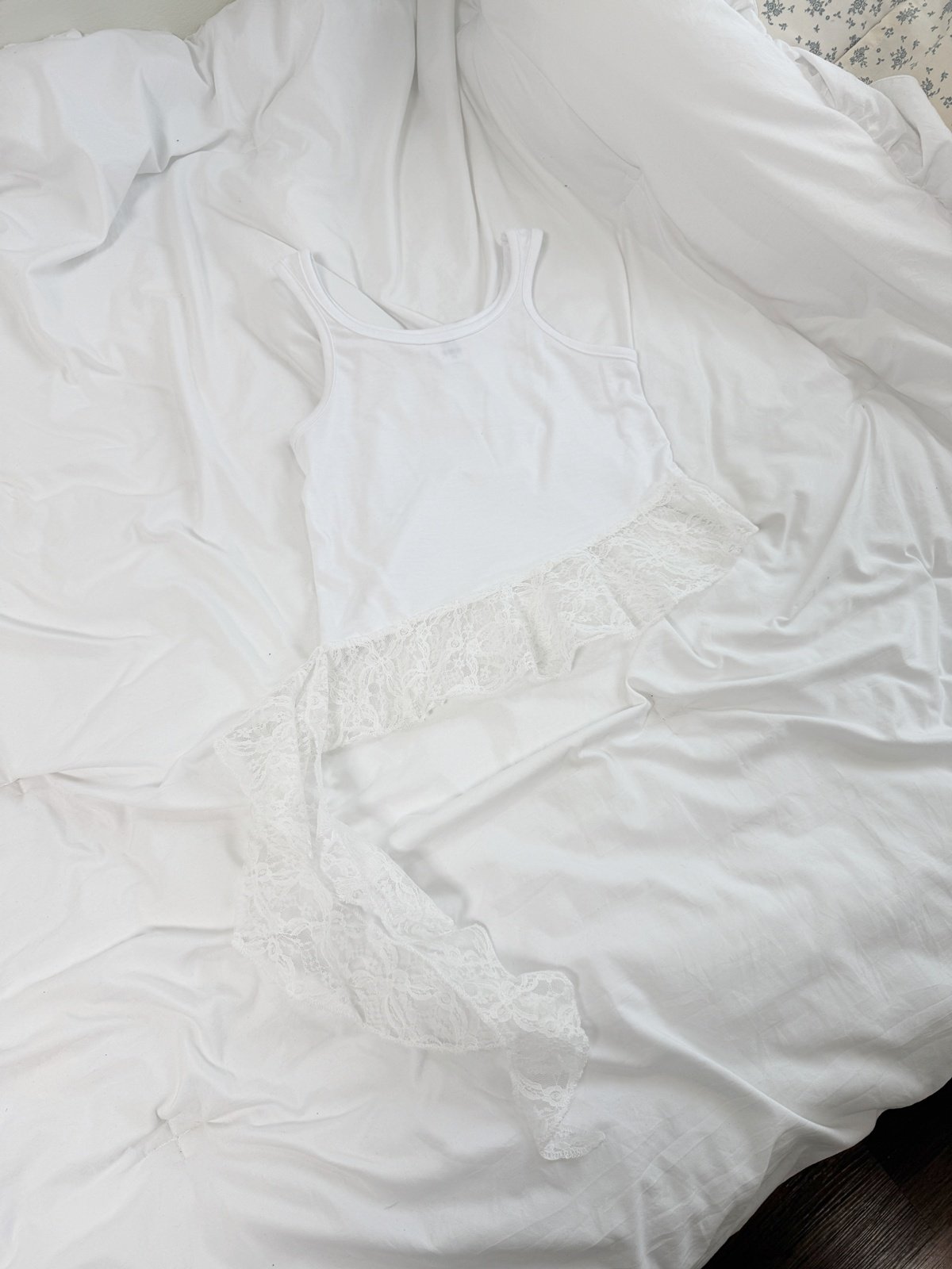 032425下擺蕾絲背心(兩色)