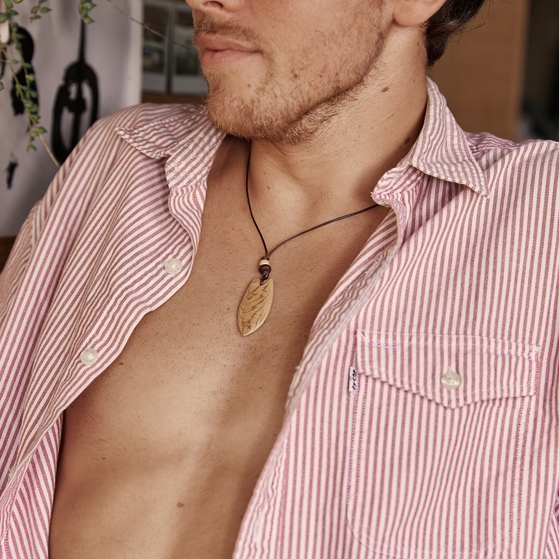 MU SURF 衝浪魚板項鍊 (紅雪松木)