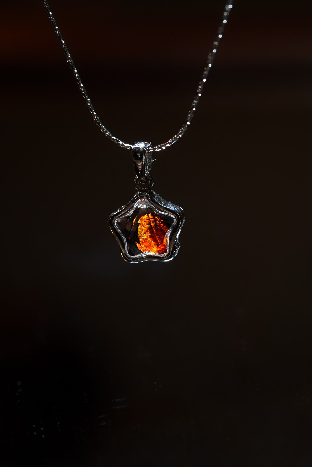 【星核鎏光】啟動終極顯化與絕對防禦