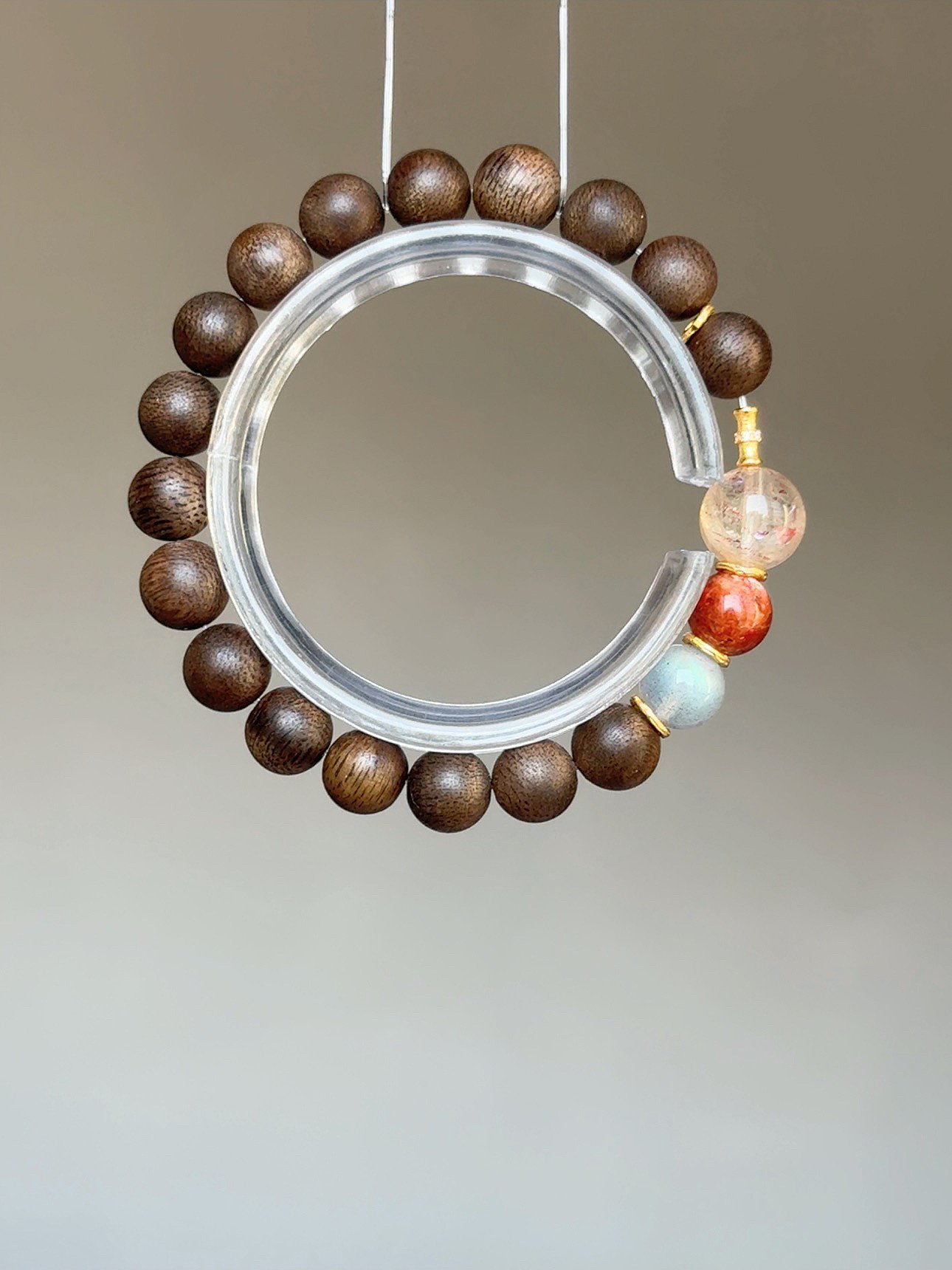 【光合森韻】，日夜調頻以光引財