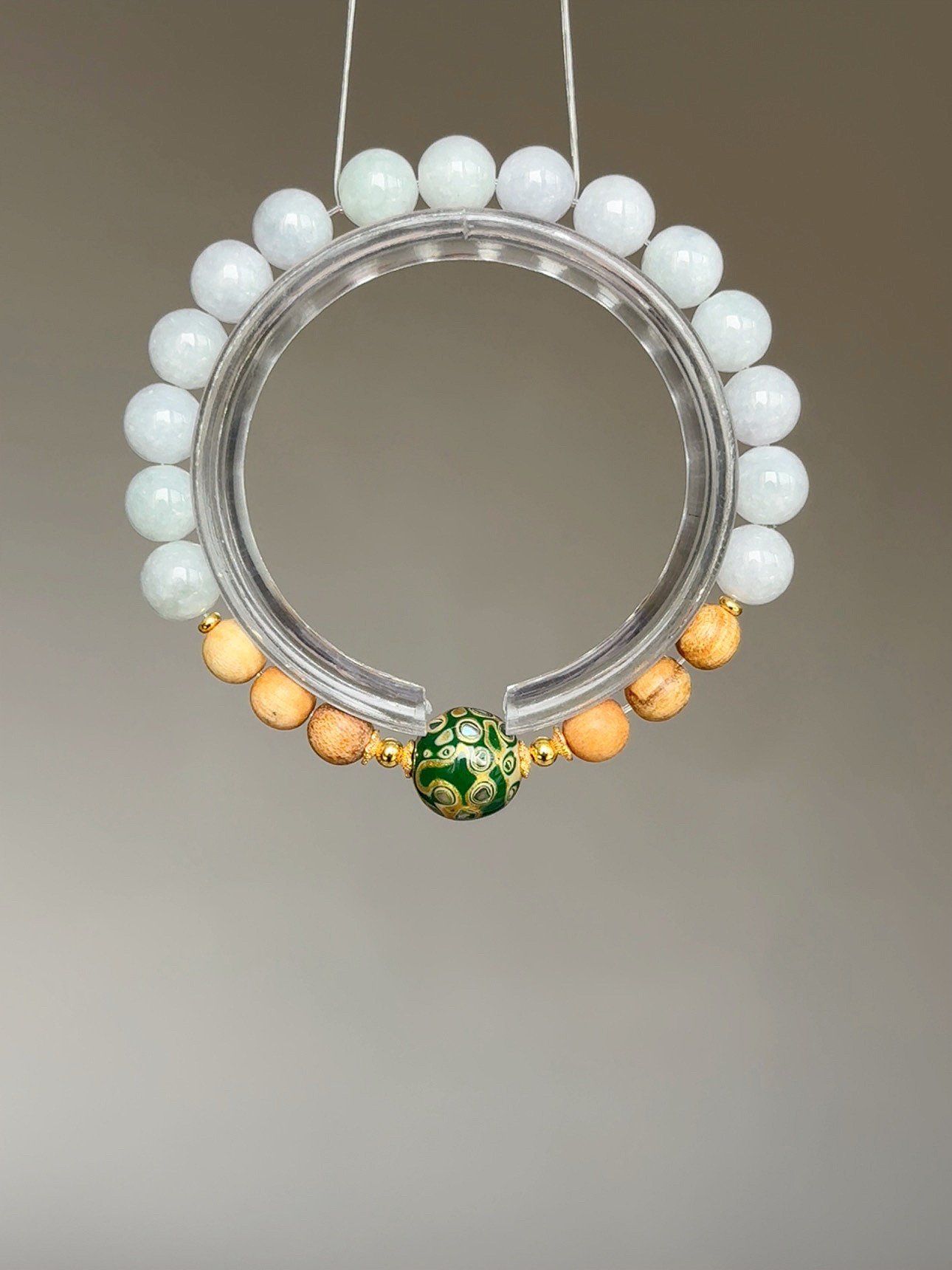 【翠影金運】— 洗淨雙眼看清商機