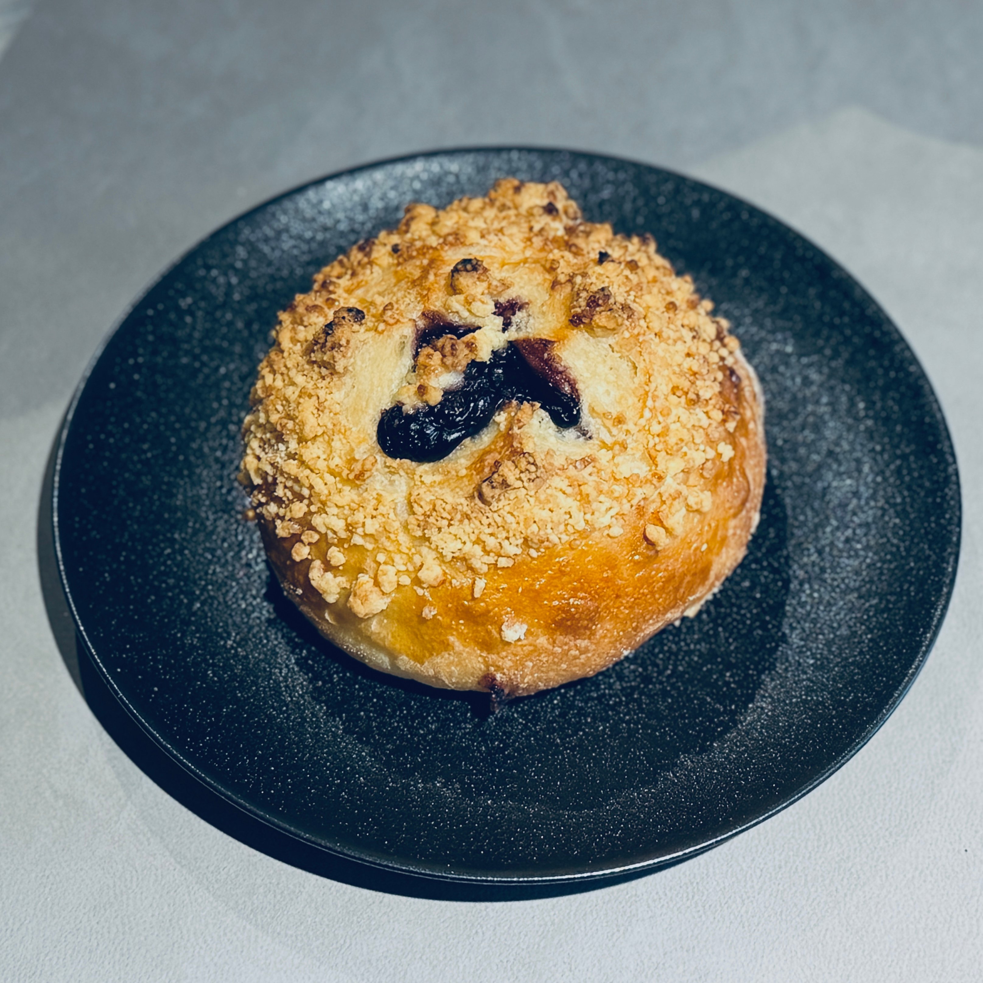 藍莓奶油脆脆-山麵包