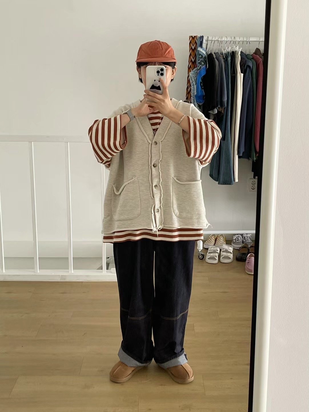 V領開釦背心 Y102614