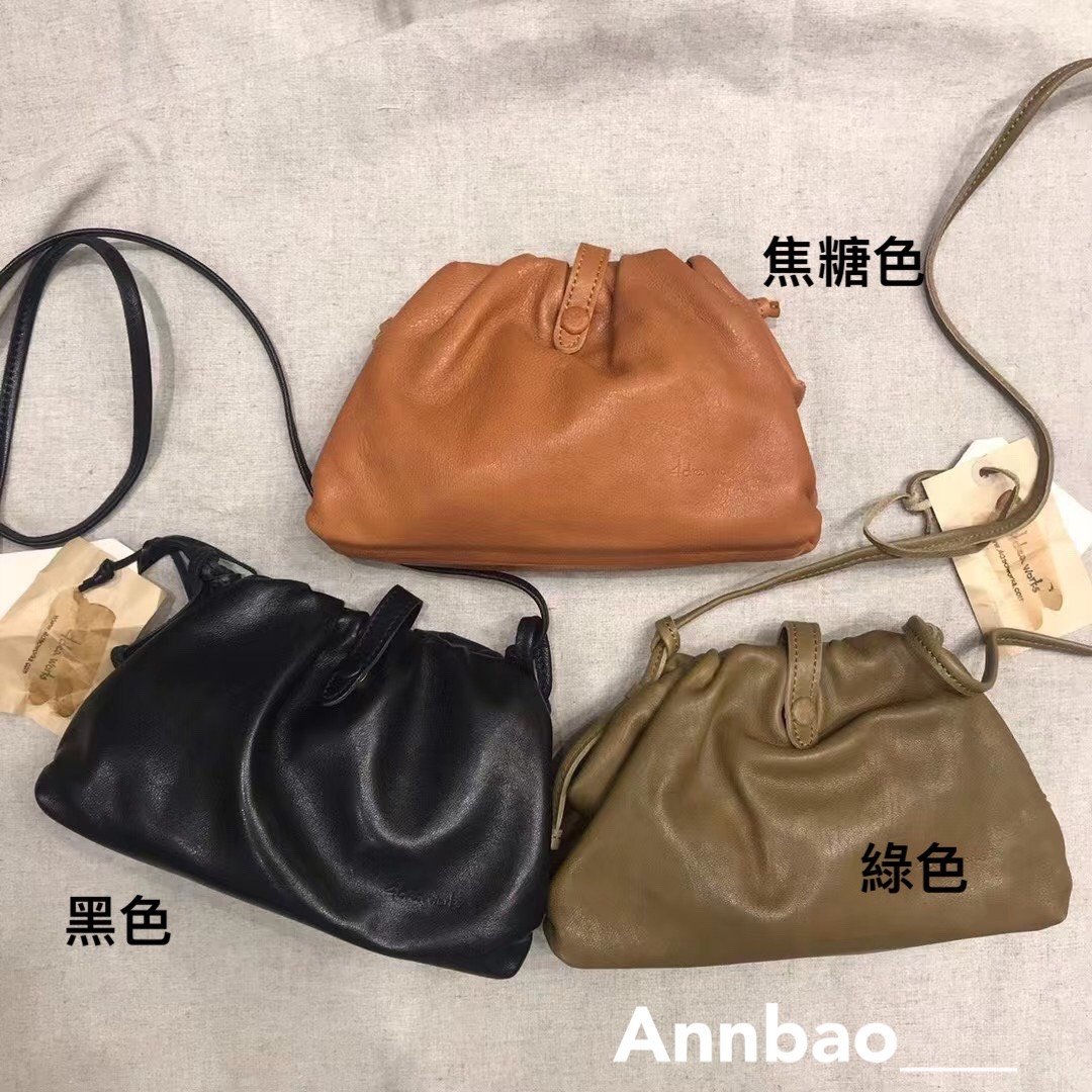 B14.韓製小羊皮雲朵肩包