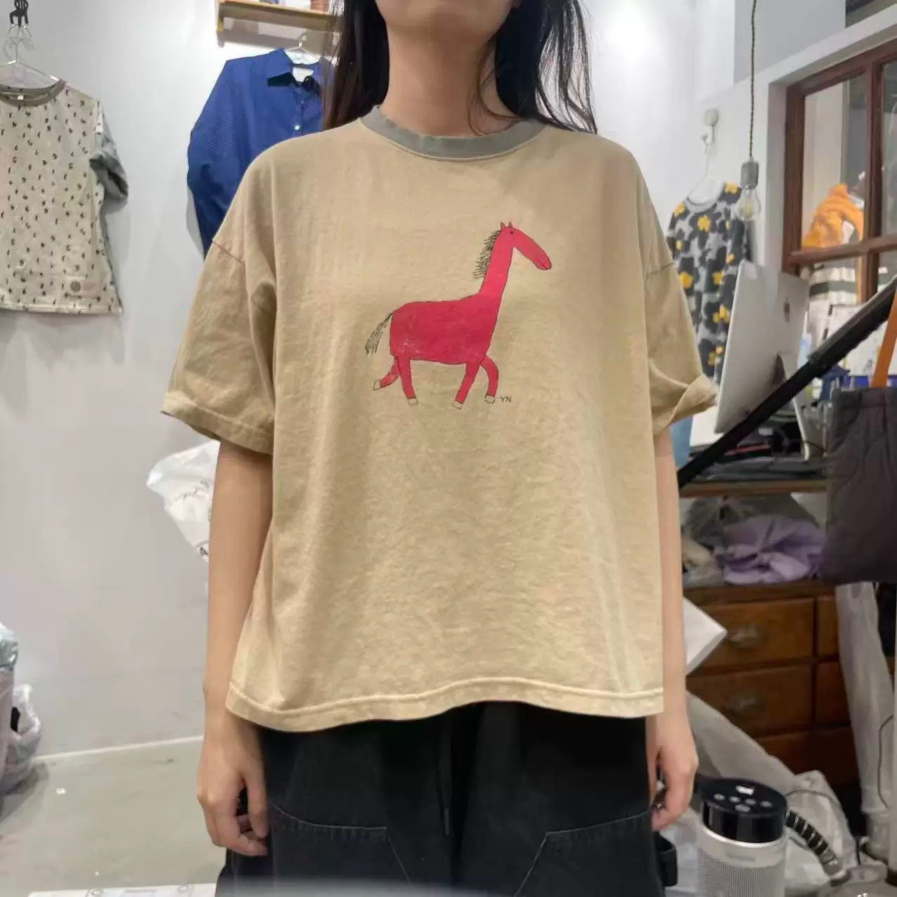 配色領圖繪上衣 26030905