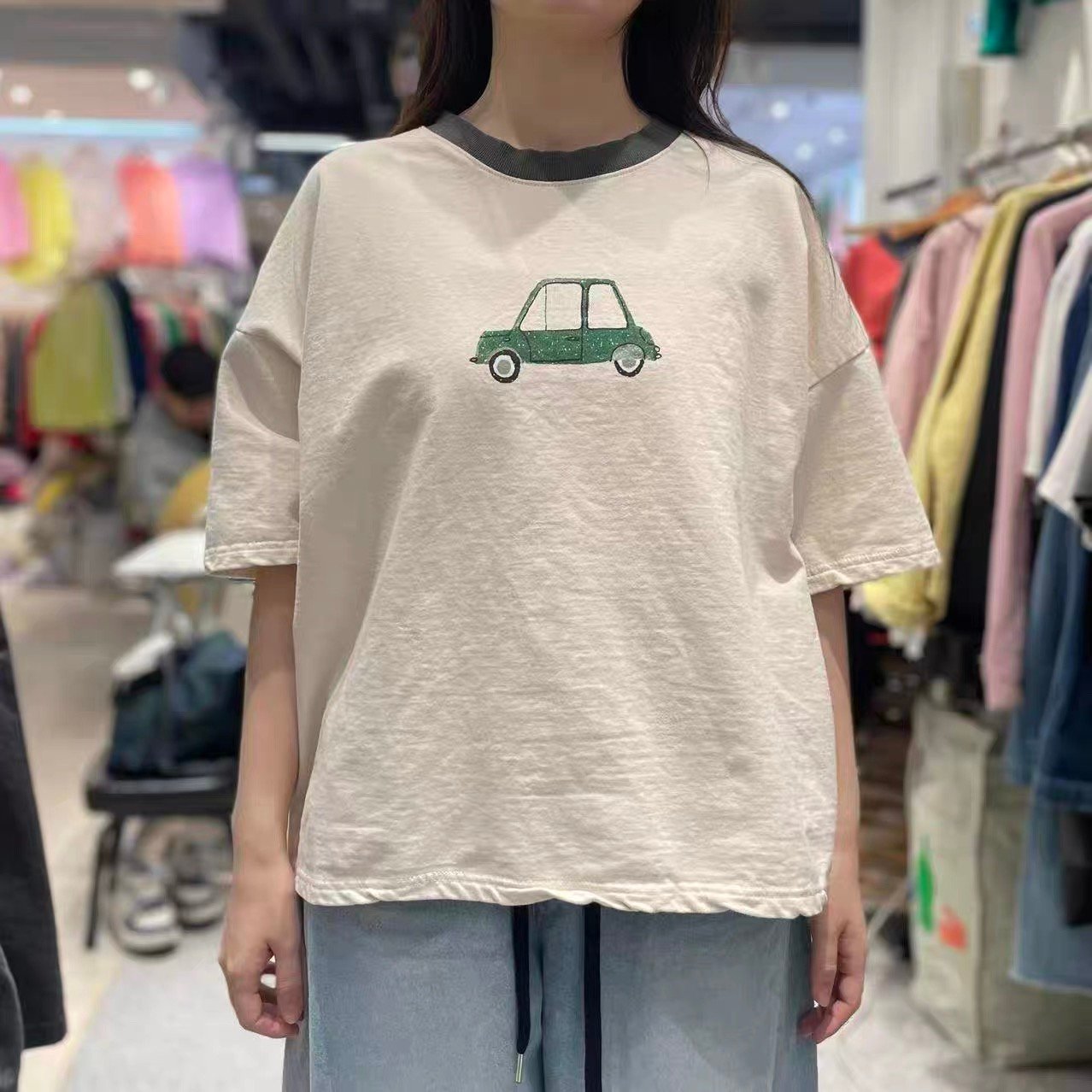 配色領汽車上衣2631016