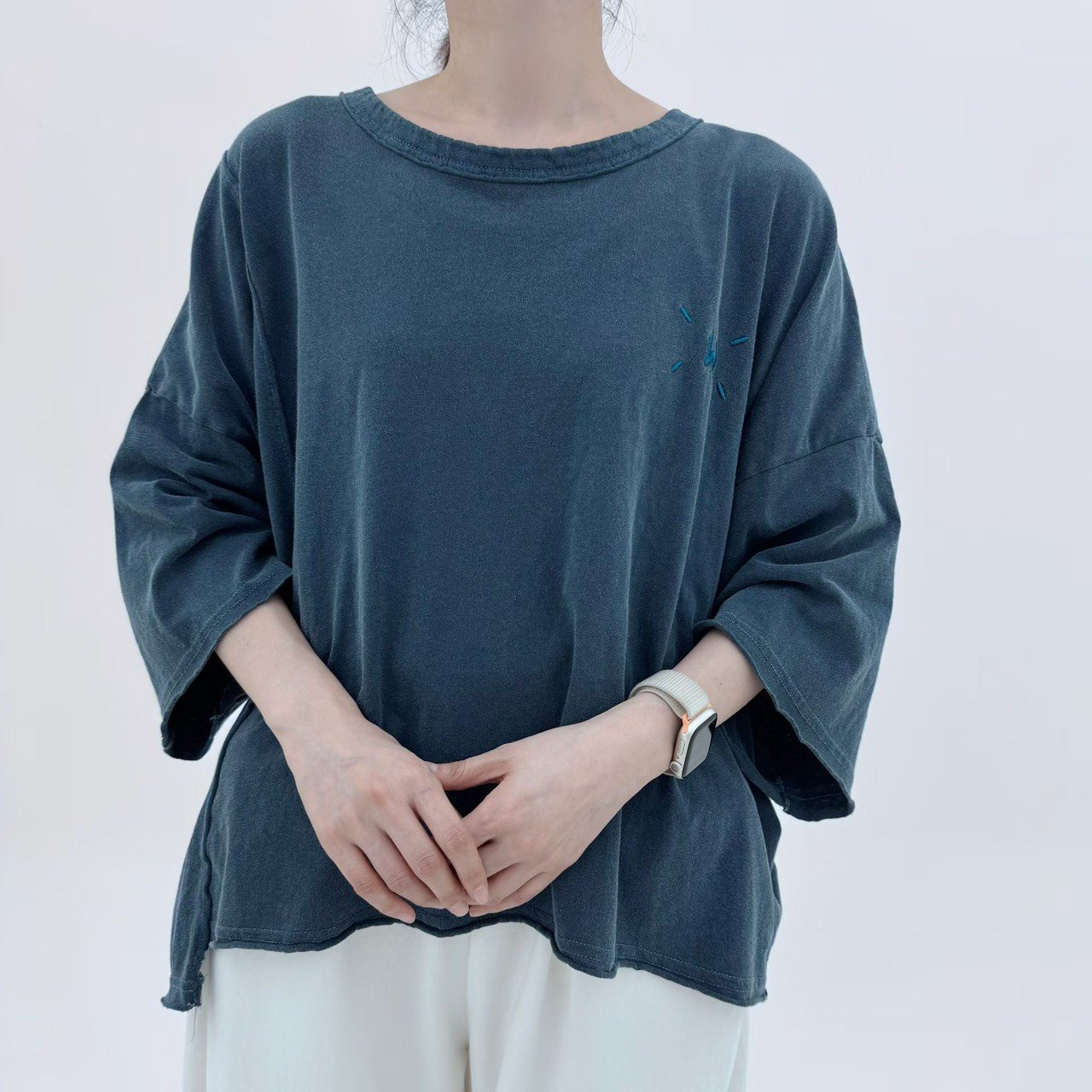 刺繡圓領上衣 S702