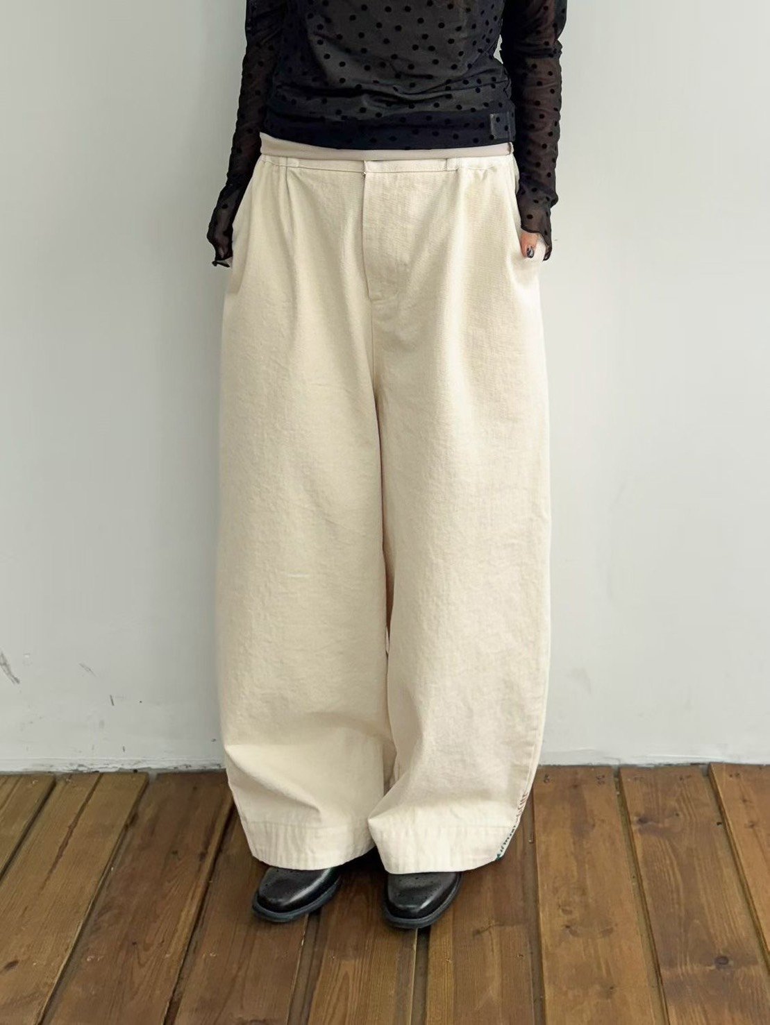 下車線造型寬褲 26030907