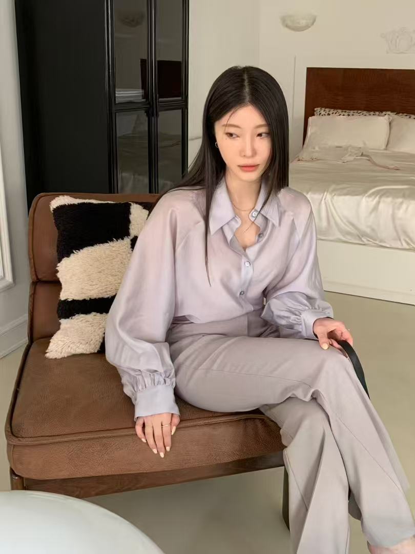 微光澤垂墜質感襯衫