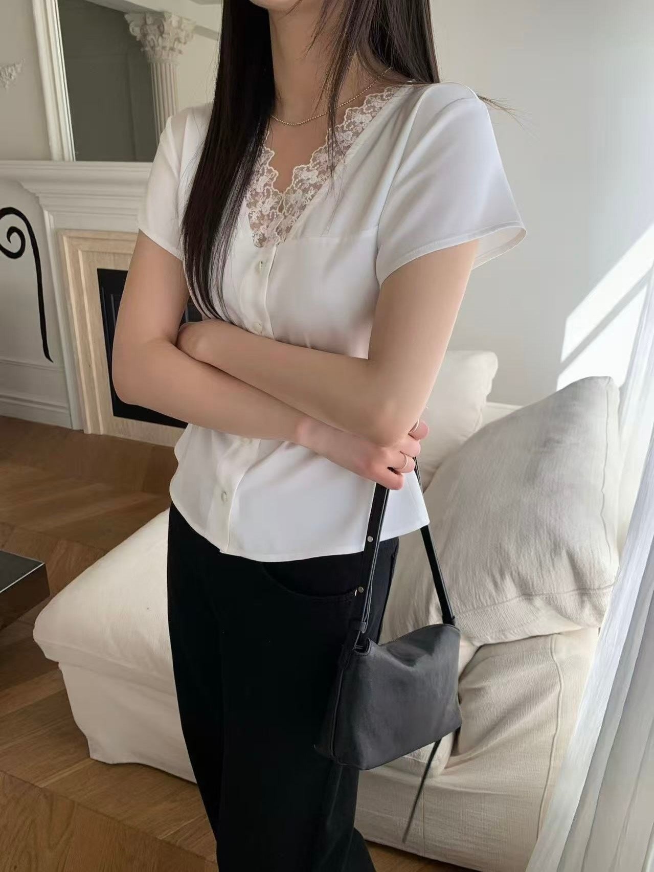 法式蕾絲柔光襯衫上衣
