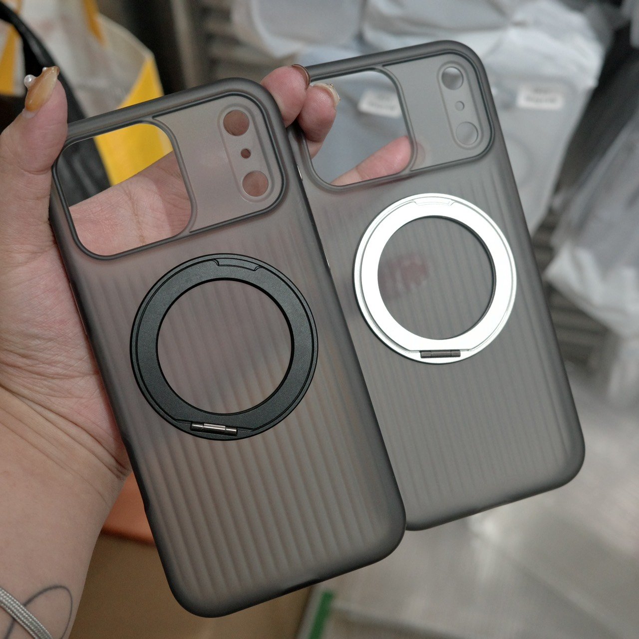 輕巧瓦愣子旋轉支架磁吸殼