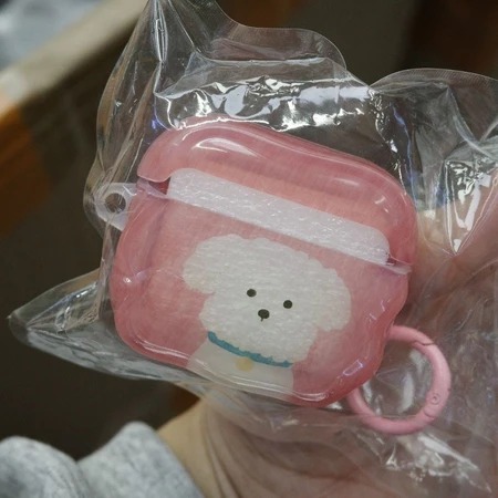 可愛到不行的粉底白狗AirPods保護套