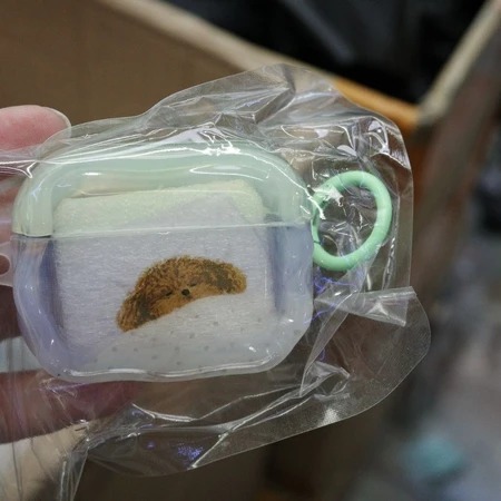 可愛到不行的貴賓蓋被被AirPods保護套