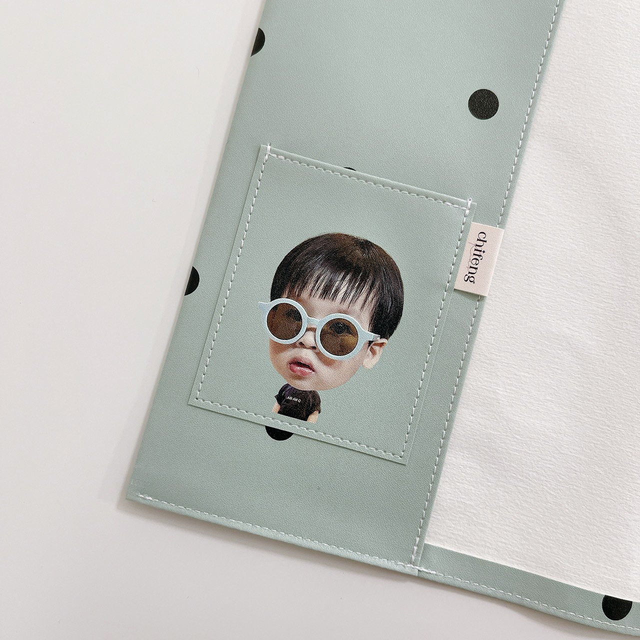 客製 ｜皮革寶寶手冊套 (點點款 可客製底色)