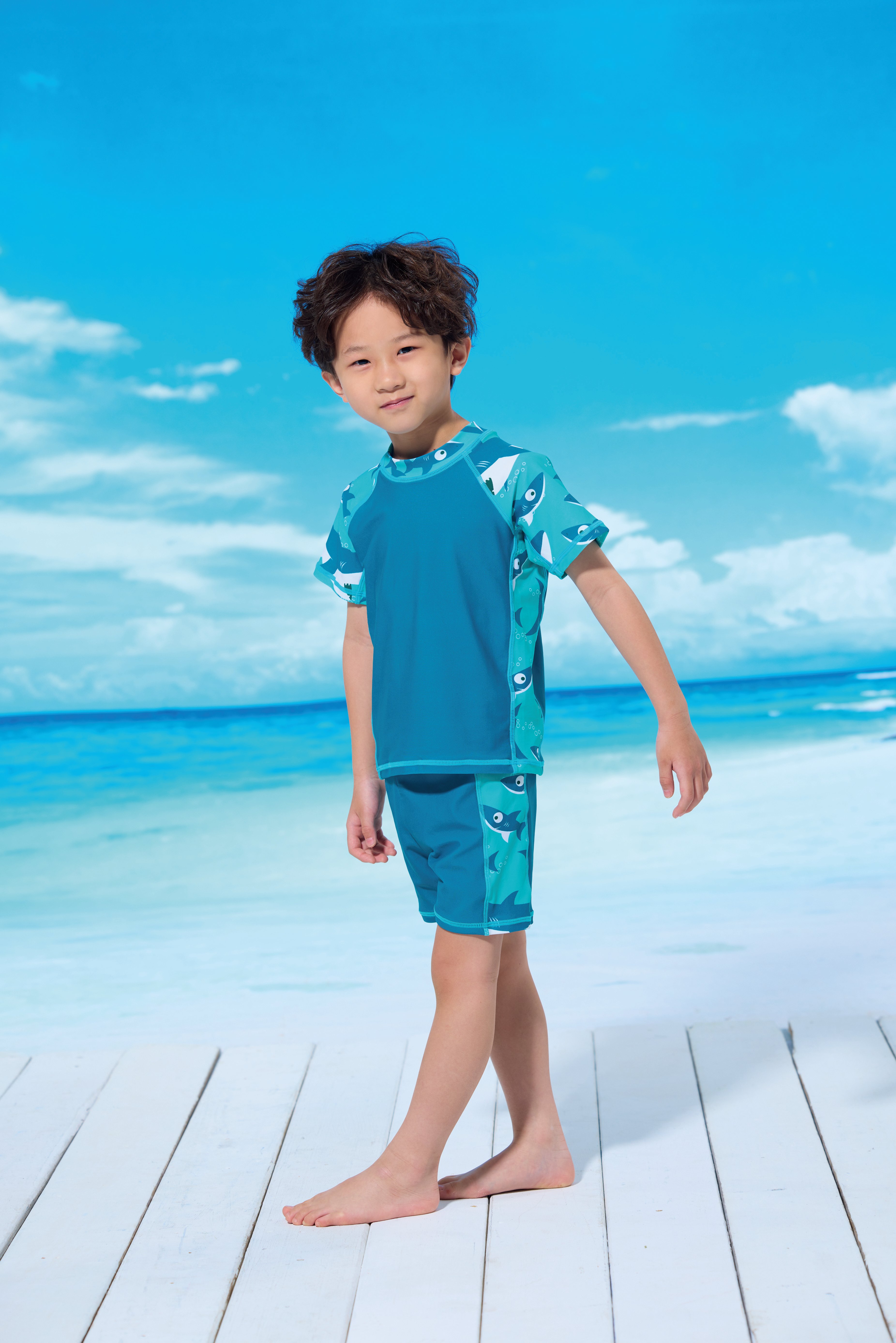 Young Joe 揚捷泳裝 小男鯊魚圖案短袖兩件式泳裝