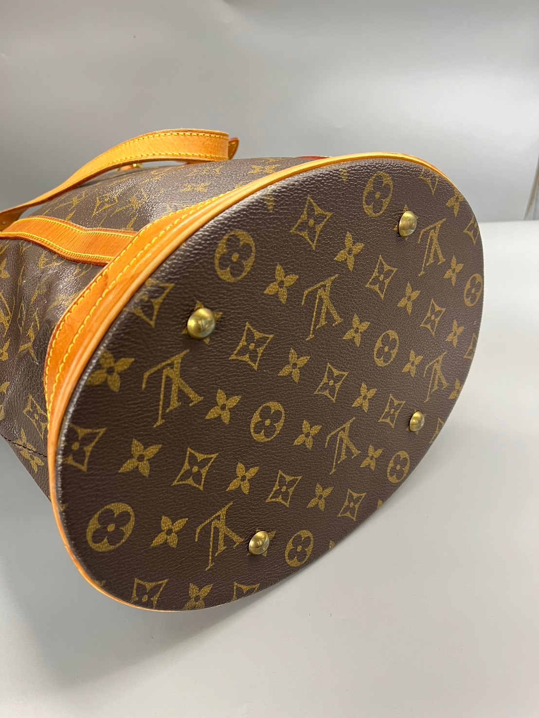 LOUIS VUITTON水桶包