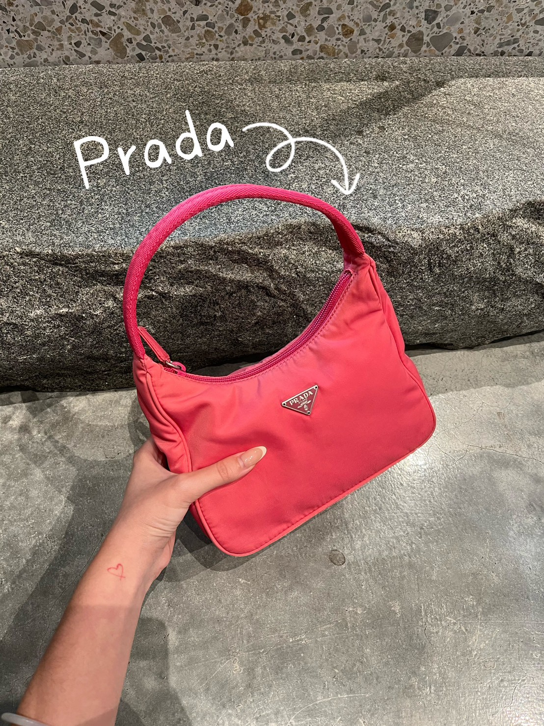 Prada hobo(桃粉色)