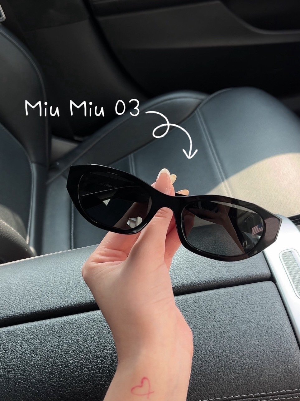 Miu Miu 03墨鏡