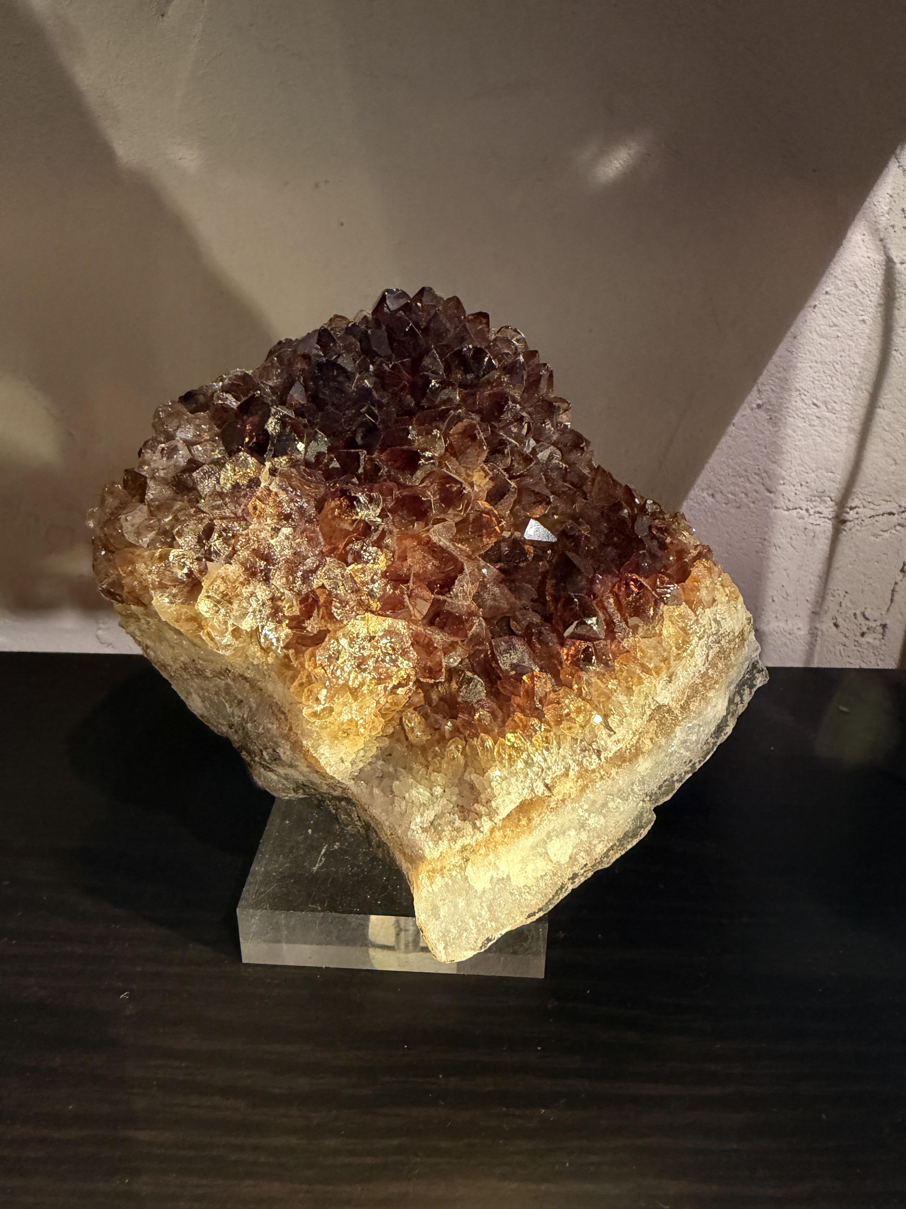 巴西帶皮黃水晶 9x12x7(cm)