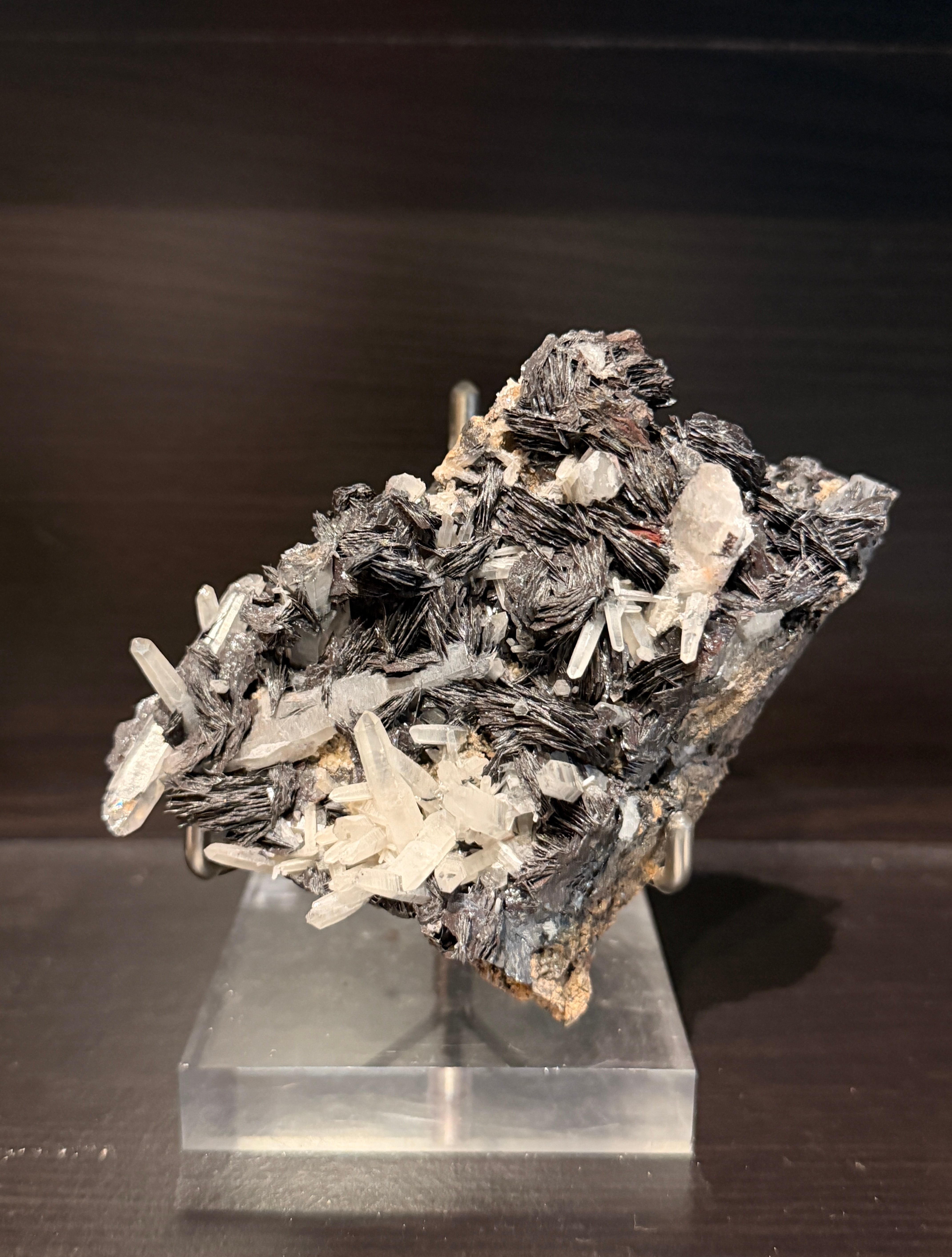 廣東金龍鏡鐵水晶 10x15x7(cm)