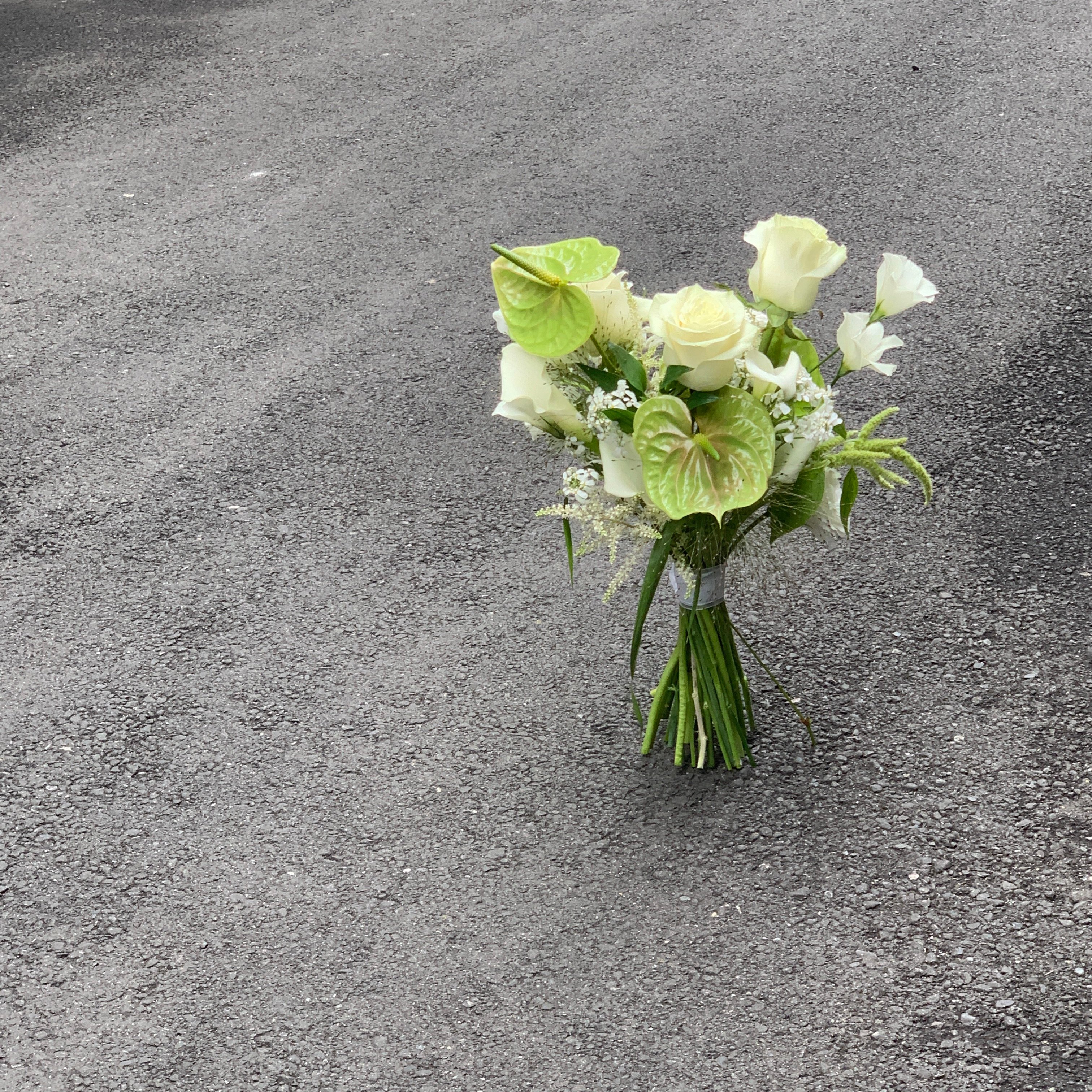 韓式線型捧花 - 白綠色系