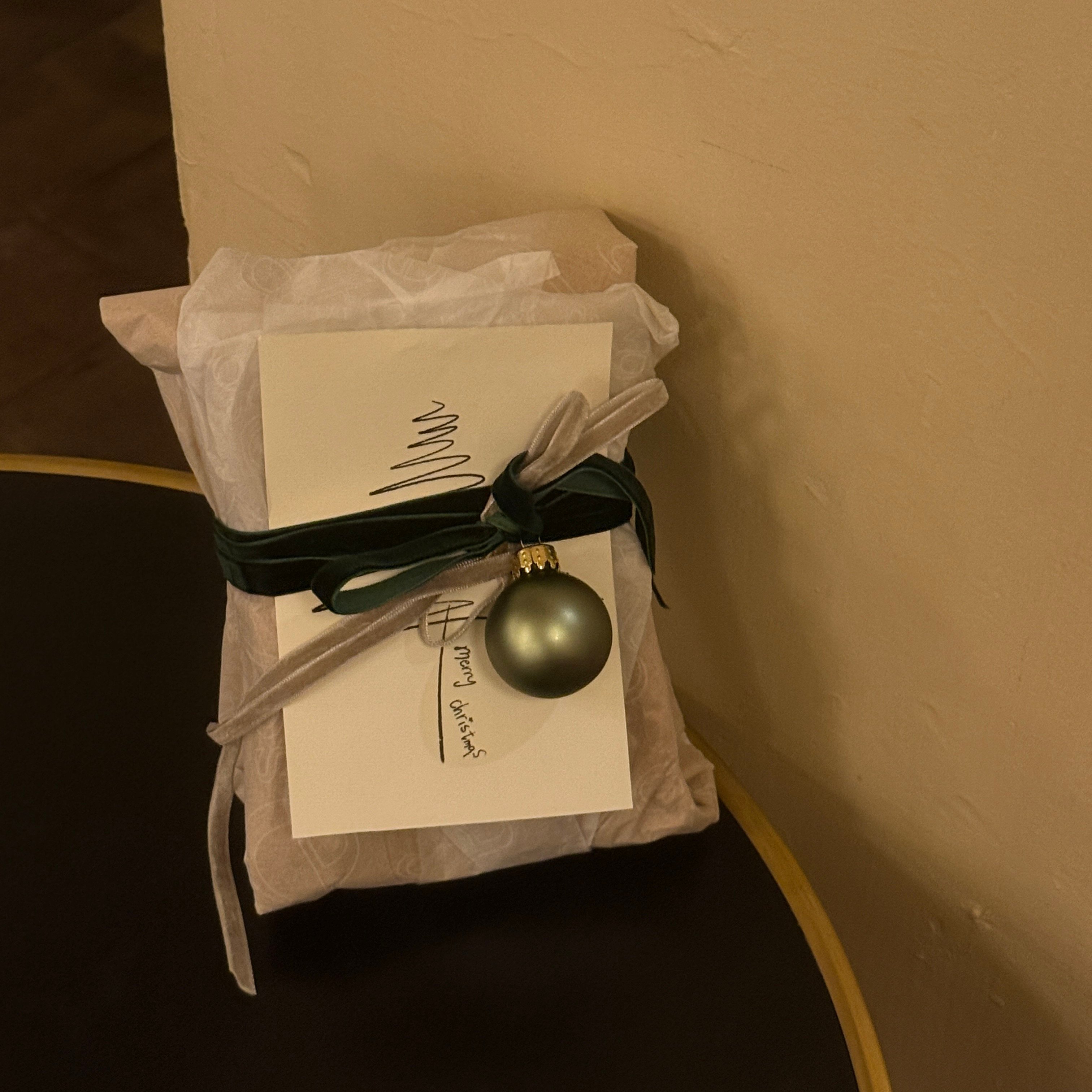 此刻過分講究的咖啡掛耳禮盒