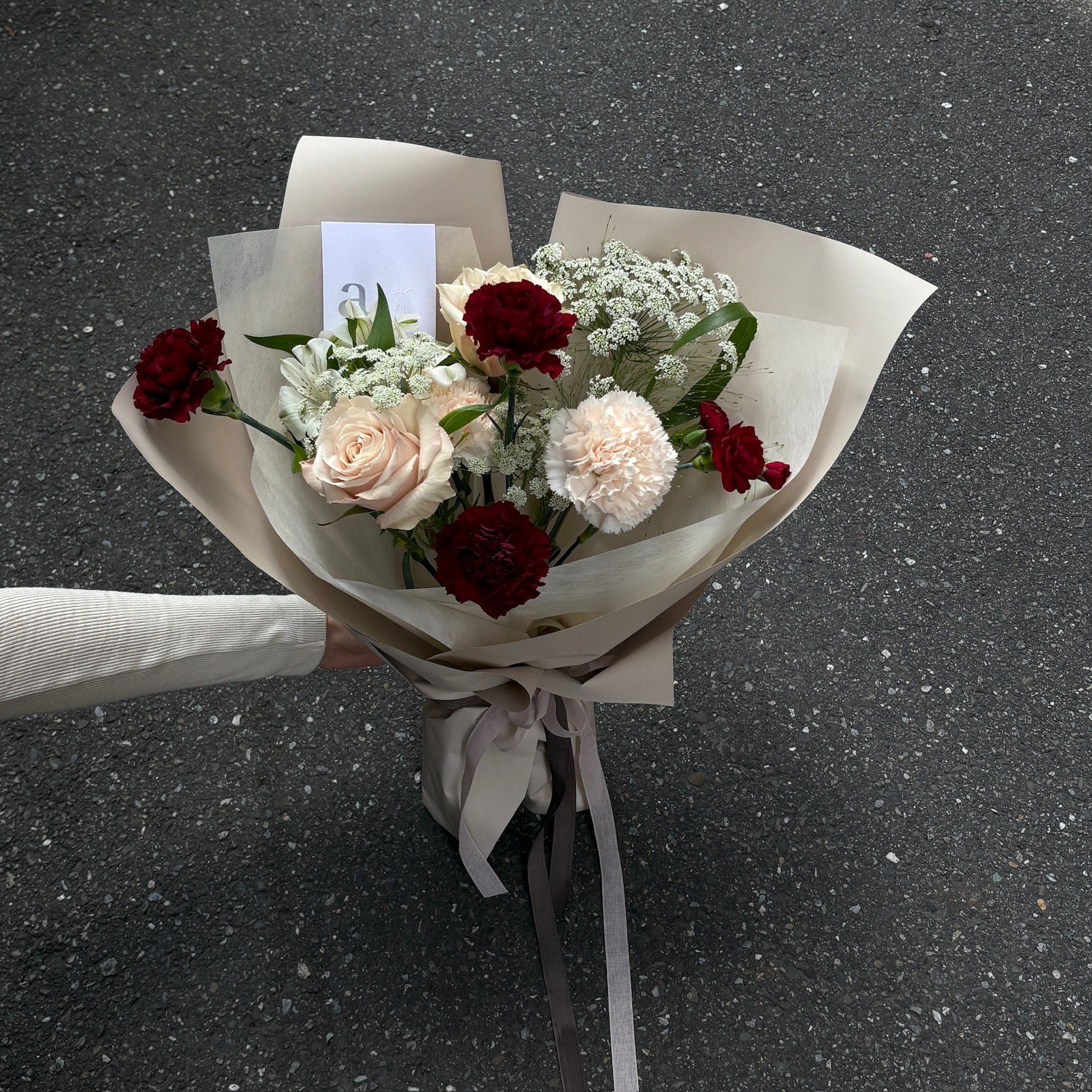 輕輕捧在手心 M Size - 紅裸