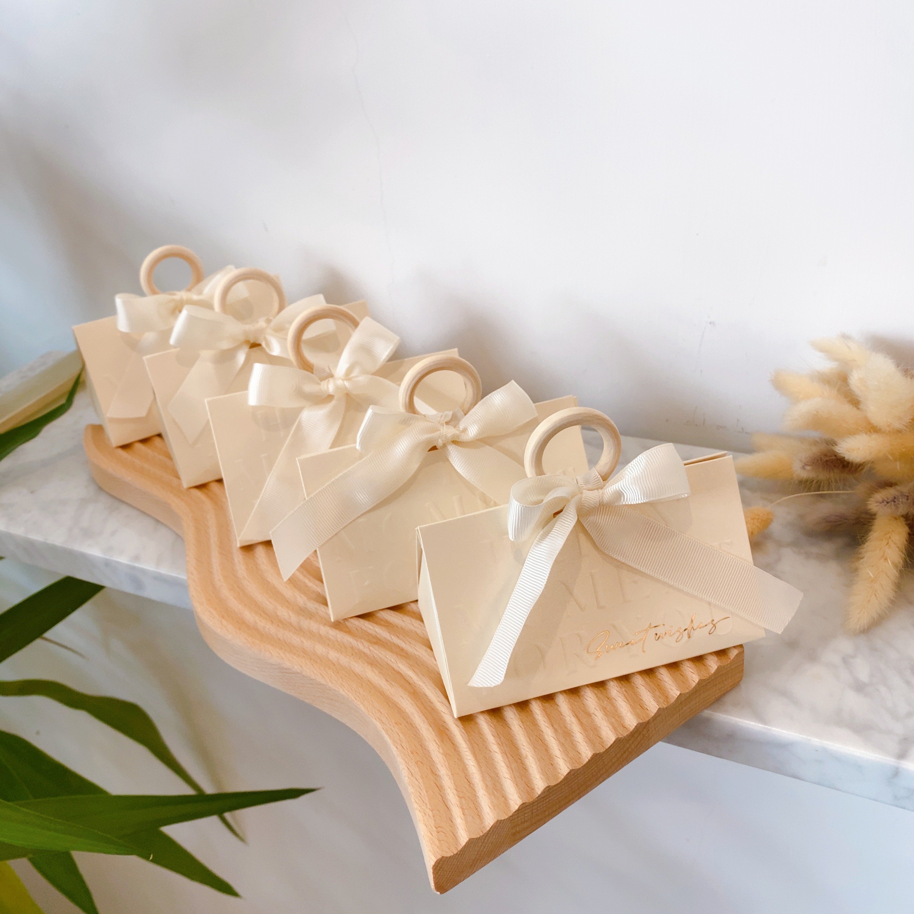 米色質感燙金婚禮小物