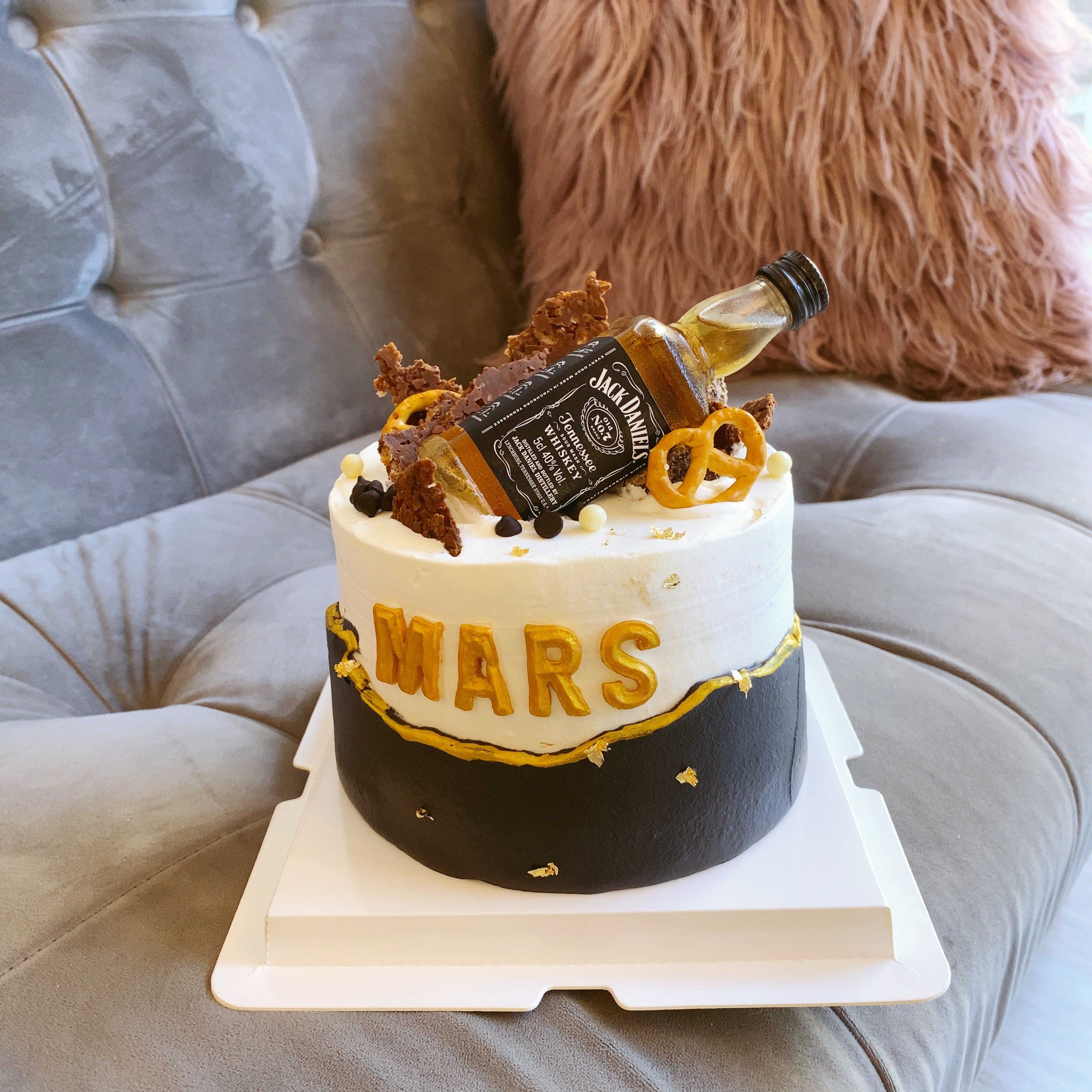 D003酒瓶黑白斷層蛋糕