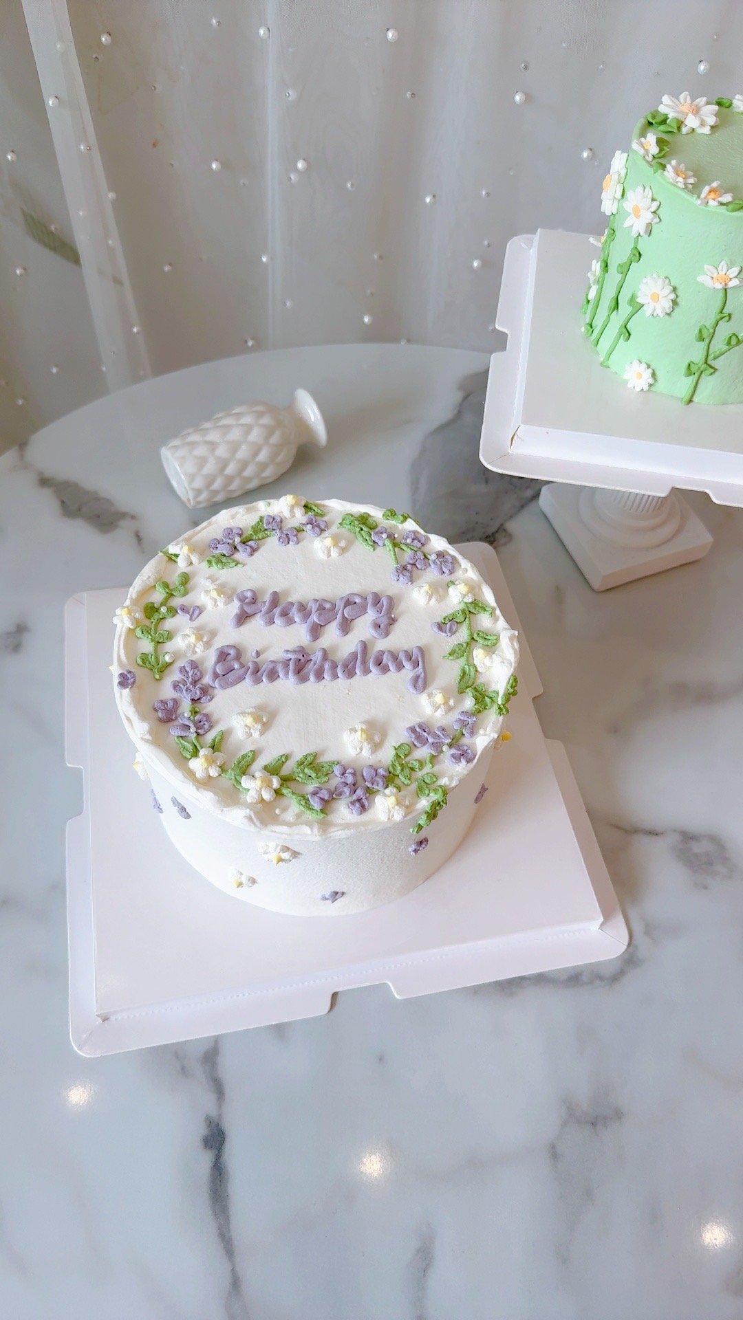 C044純白花圈手繪蛋糕