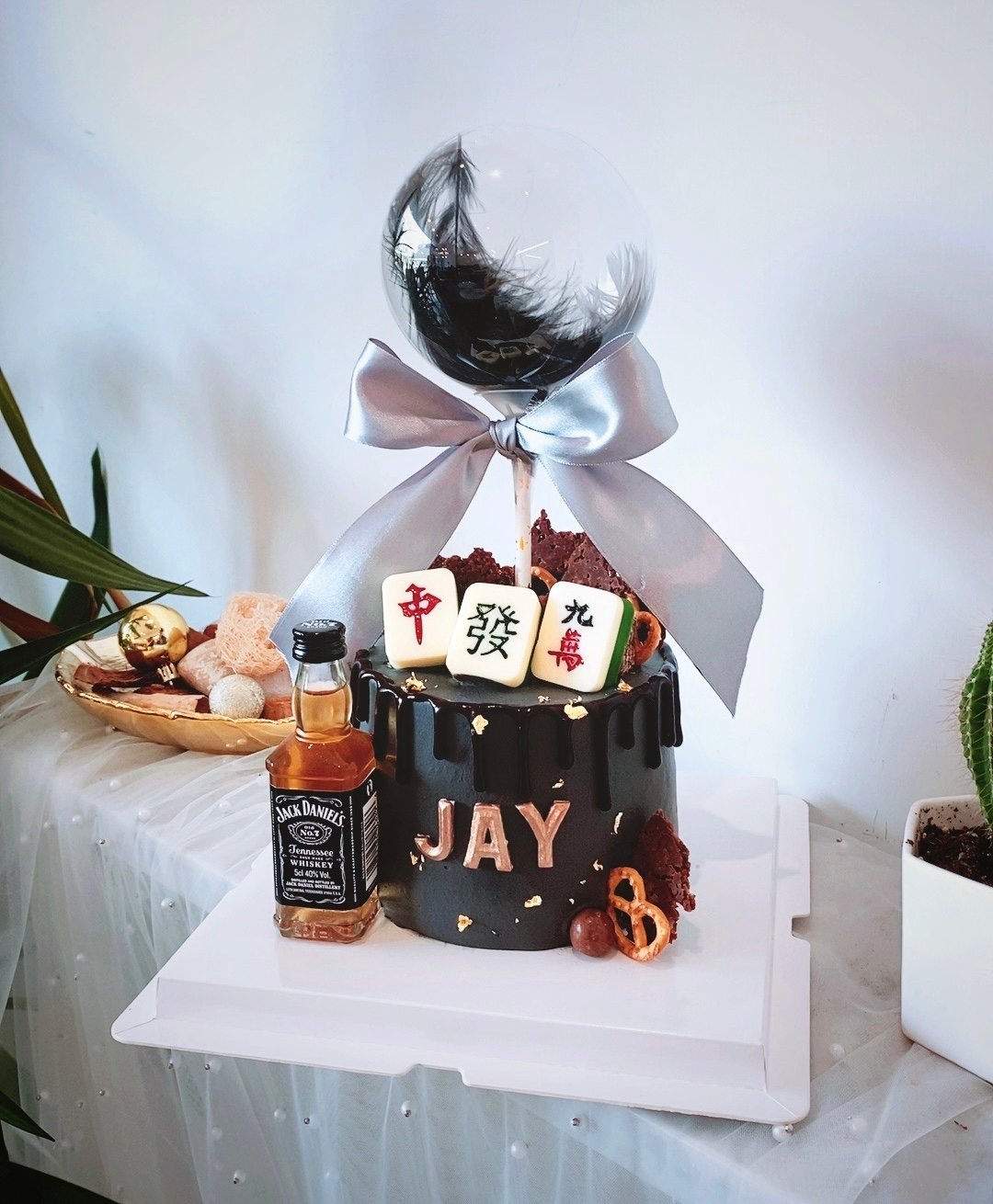 D007深灰麻將酒瓶蛋糕