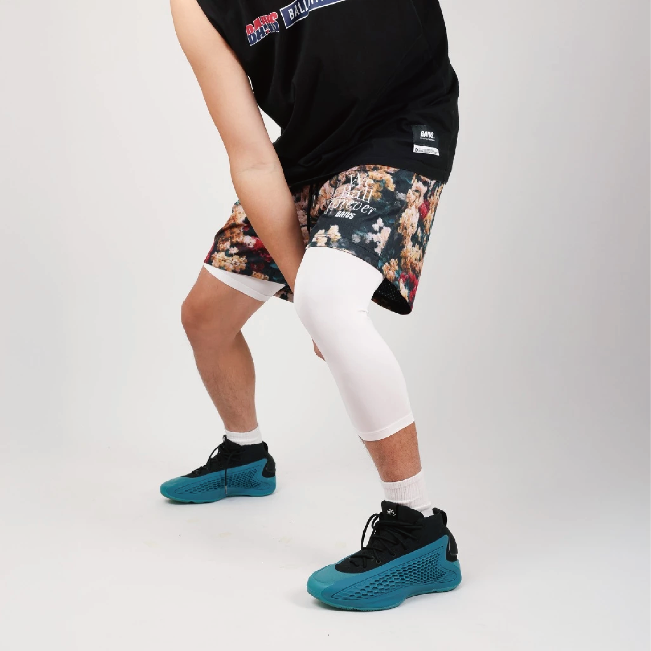 BAIVS 球參 單腿束褲 七分 白色 空白 無印刷版本 搭配用 NBA球員裝扮 (七分長度皆為左腿)